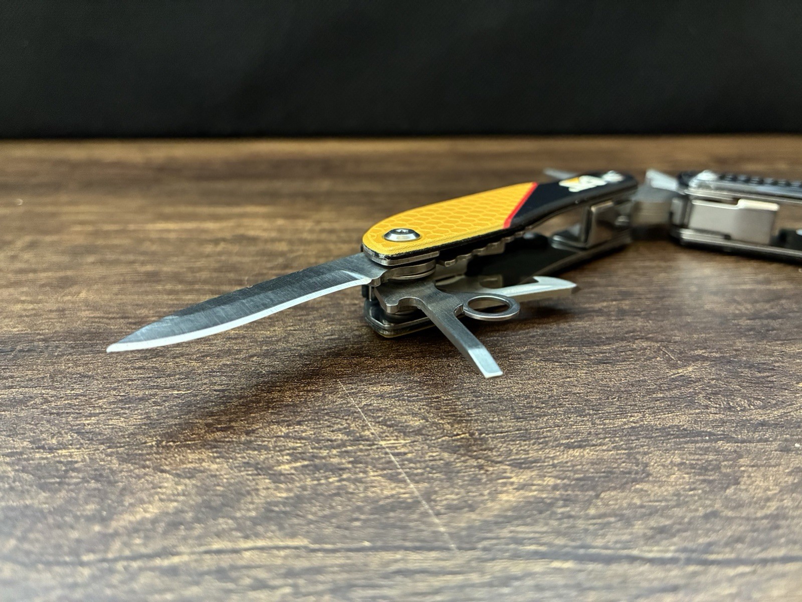 CAT Black & Yellow Multi-Function Tool 12-in-1