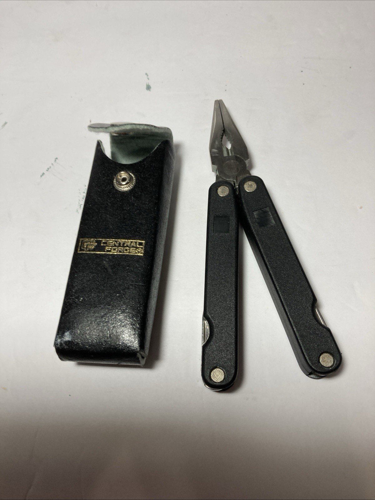 Rare New Vintage Central Forge Multi Tool And Leather Sheath 9 Tools In One