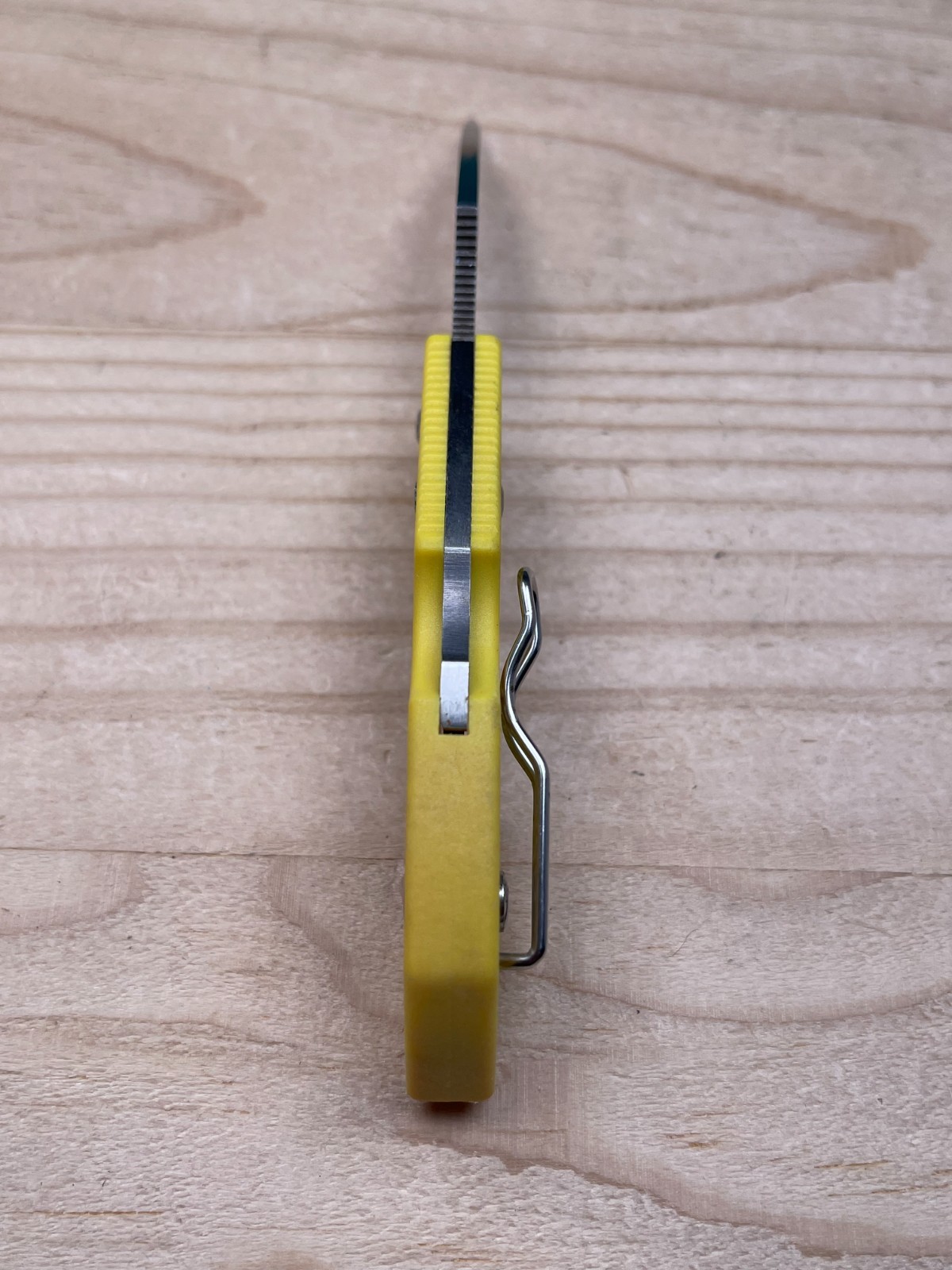 Spyderco Dragonfly Salt H1 Yellow Plain Edge Blade Folding Pocket Knife