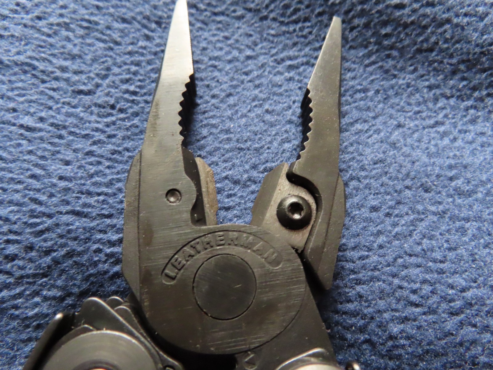 Leatherman MUT Black Titanium Clip multi tool brown sheath. 10/2011