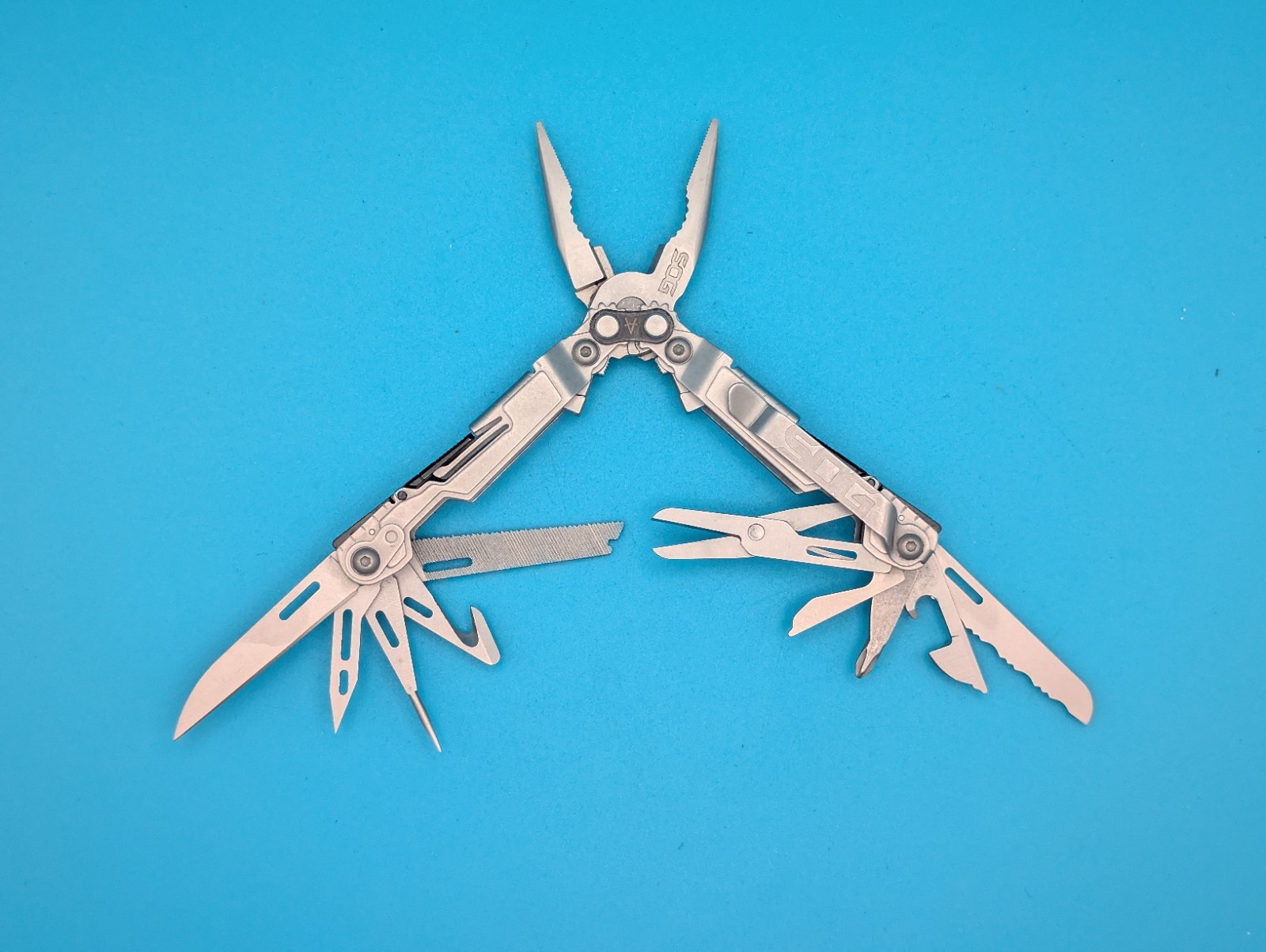 SOG PowerPint Tool Compact Lightweight Silver Multi-Tool!