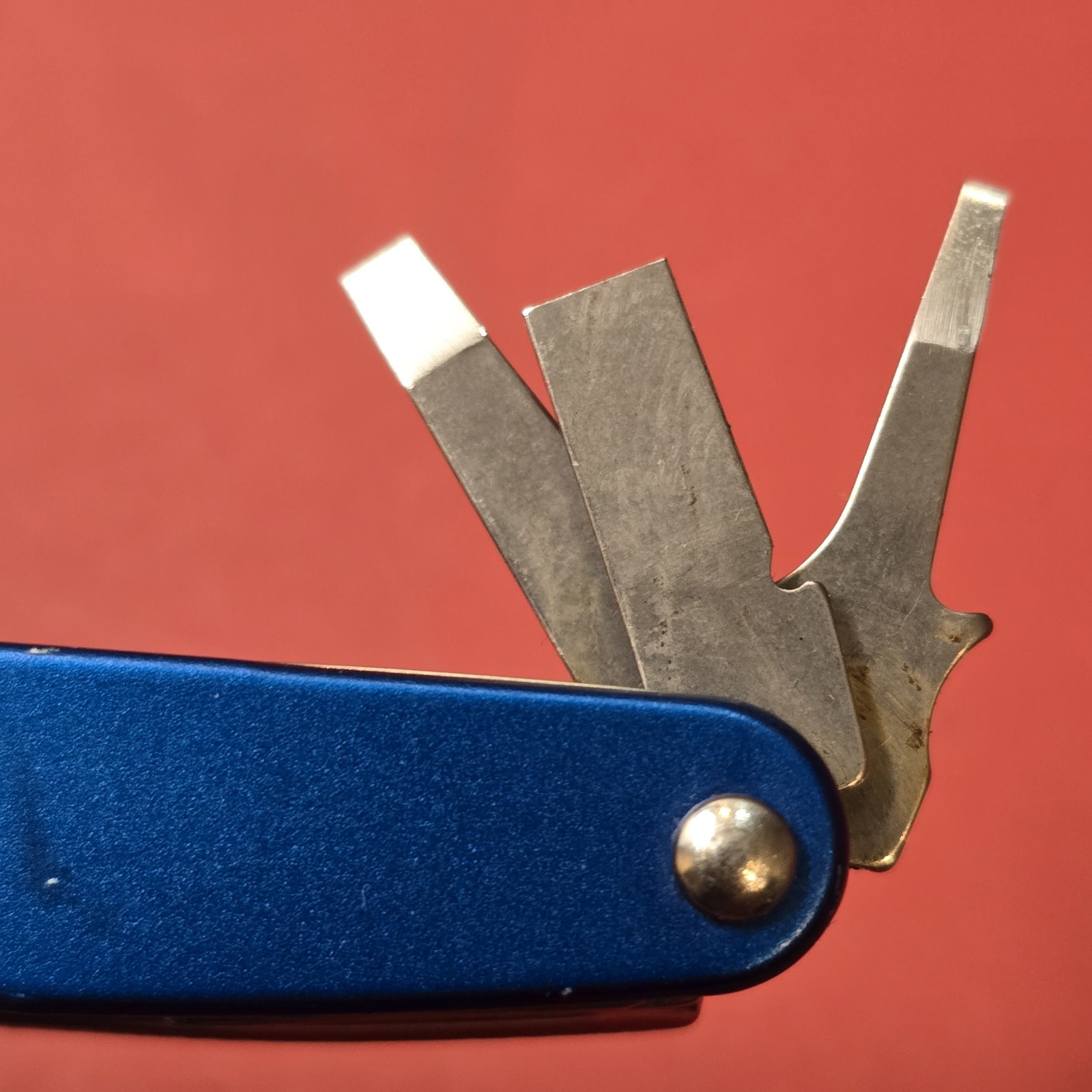 LEATHERMAN JUICE CS4 BLUE RETIRED MULTI TOOL PLIERS KNIFE SCISSORS