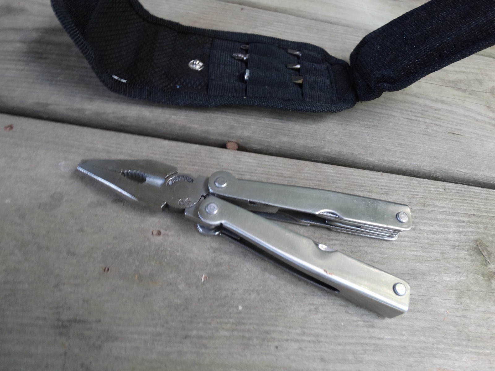 HEAVY DUTY Multi Tool with belt holder and bits