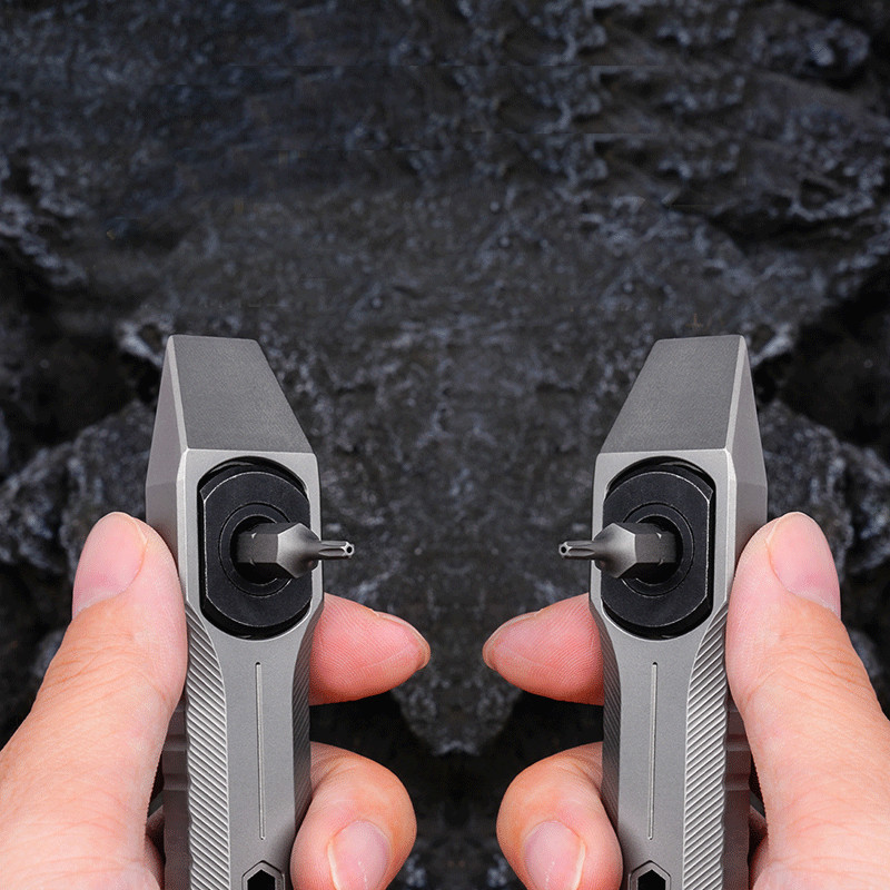 EDC Titanium Alloy Keychain Pocket Pry Bar Crowbar Opener Outdoor Multi Tools