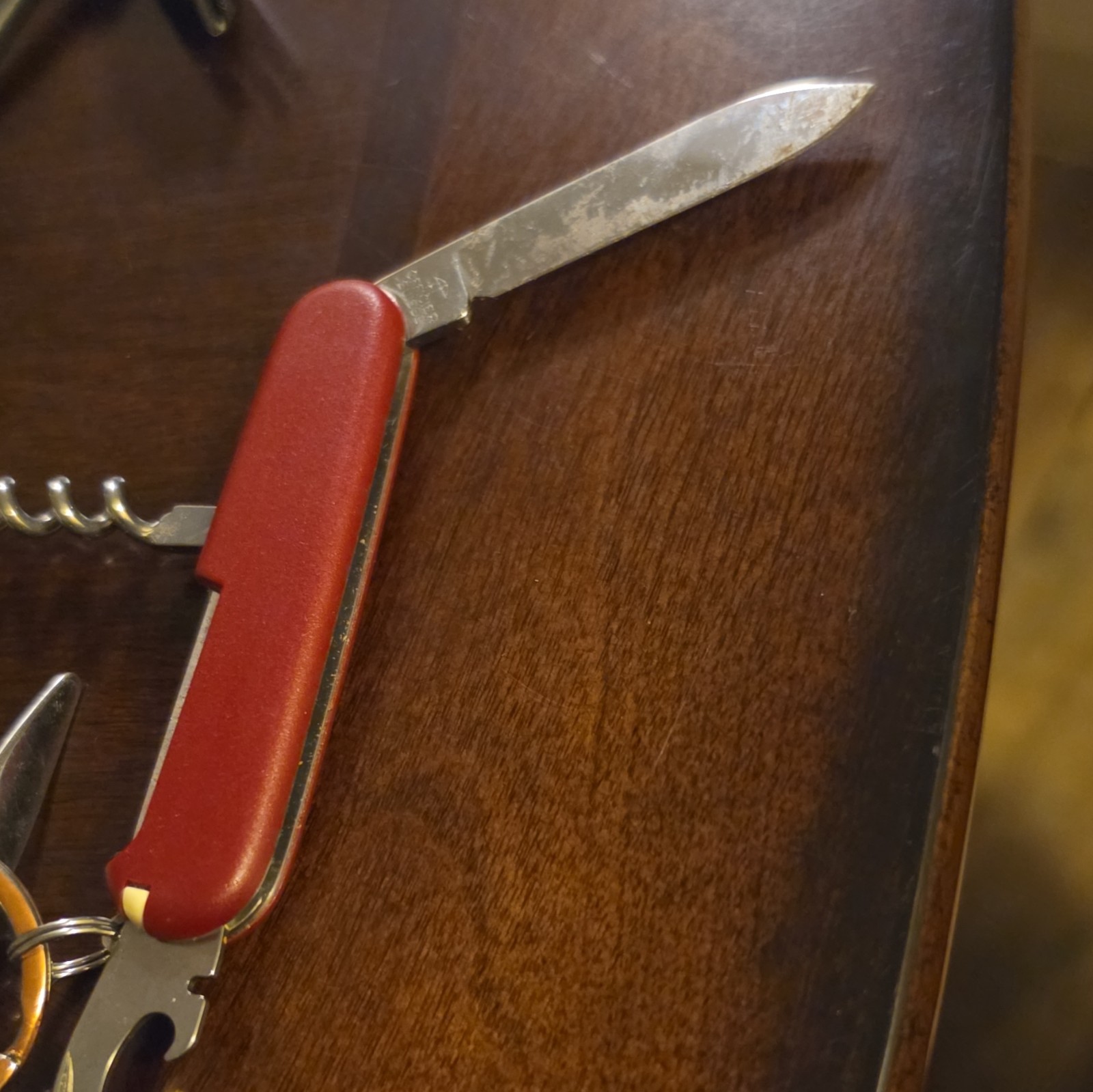 Victorinox Classic SD Red 7-Tool Swiss Army Multi-Tool Keyring Scissors