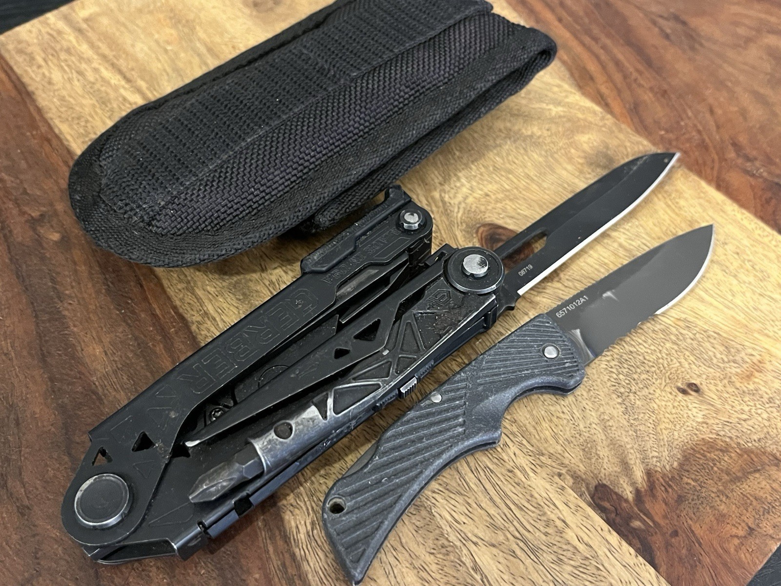 Gerber Center Drive Multi Tool Black USA Excellent Cond w/Sheath & Bear Knife