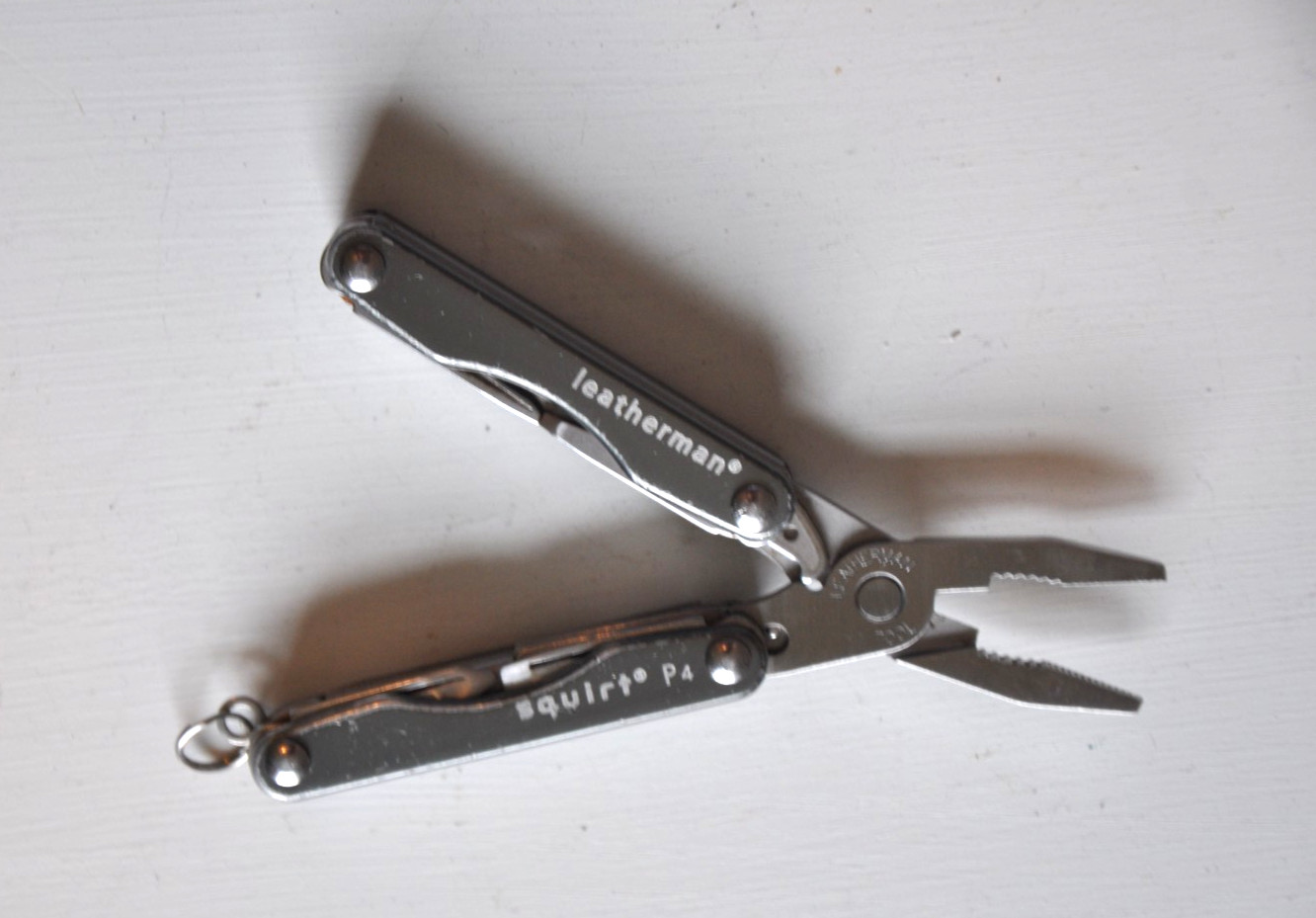 Gray Leatherman Retired Squirt P4 Multi-Tool Key Ring READ Full Description