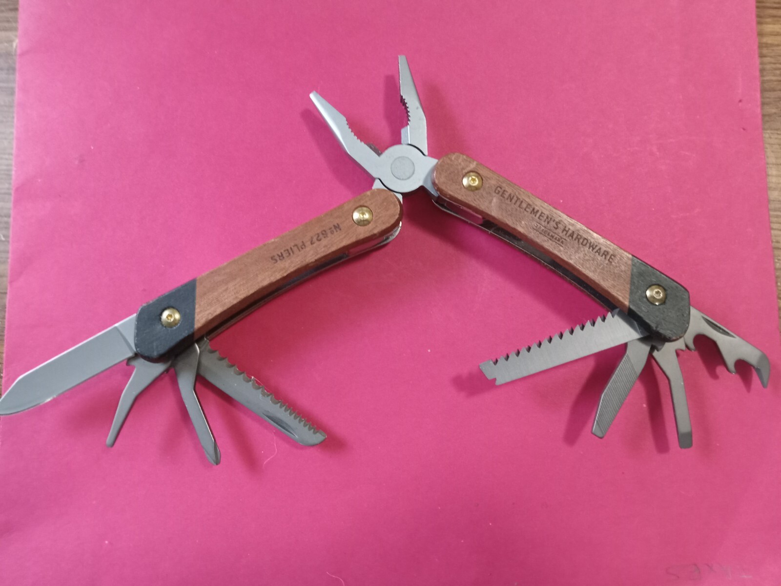 New Gentlemen’s Hardware Pliers Multi-Tool No 627 