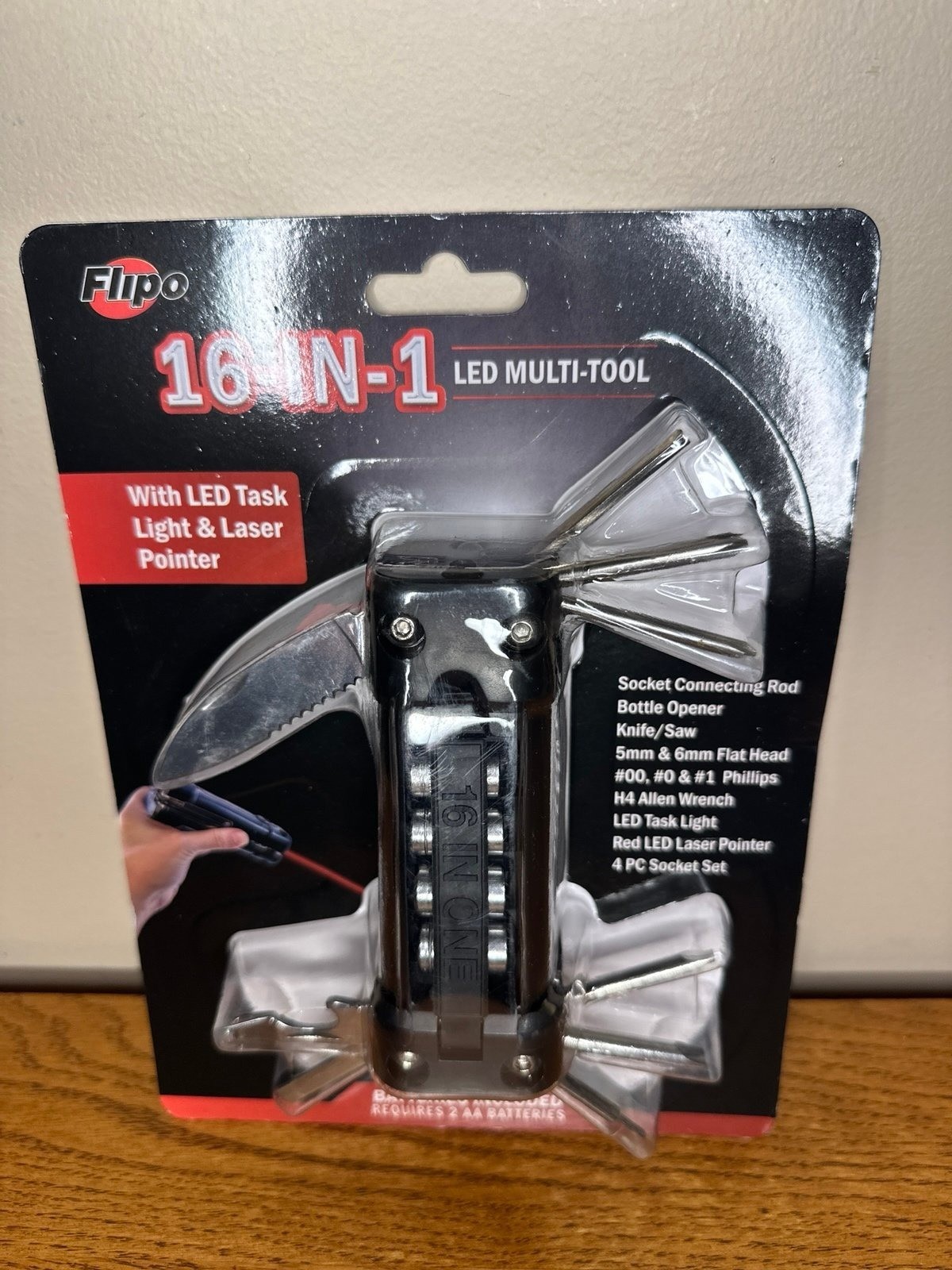 Multi-Tool 16-In-1, screwdrivers, Wrench, knife, saw, flashlight Flipo NEW
