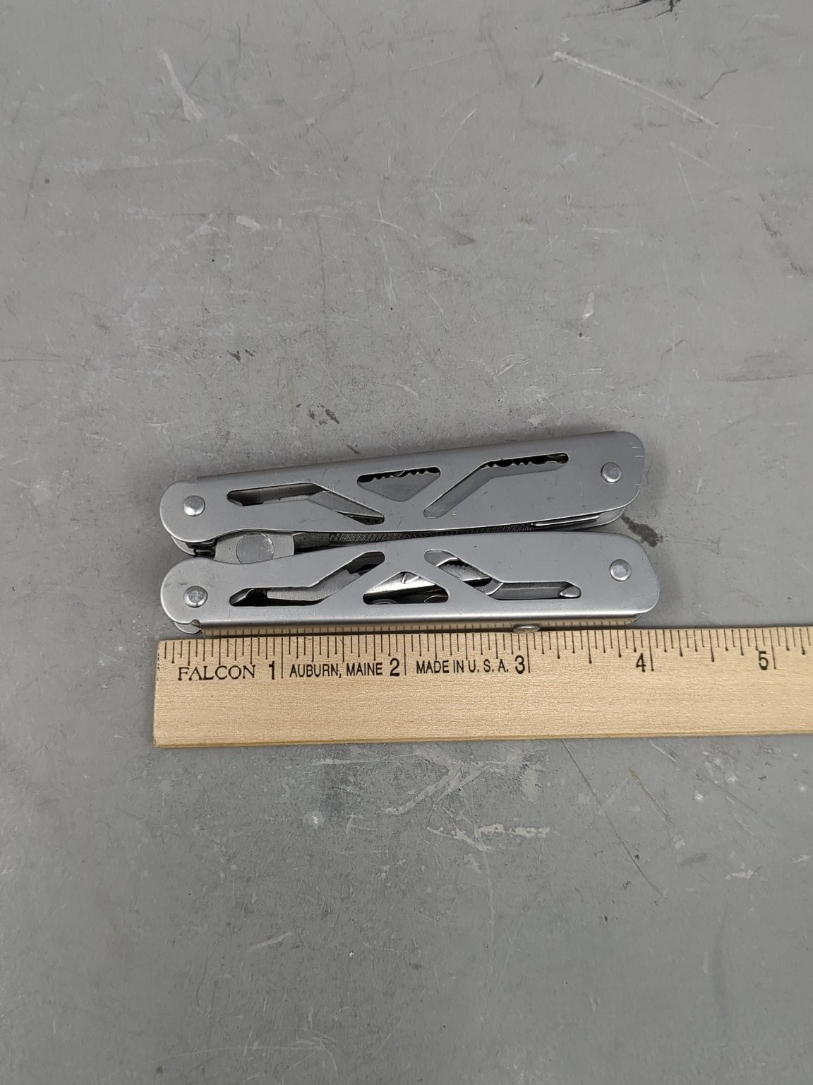 Multi-Tool Stainless Steel Camping Knife Pliers Serrated Blade