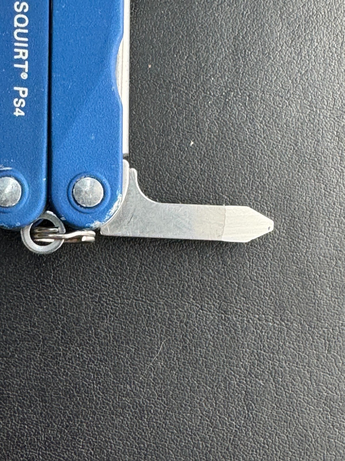 Leatherman Squirt PS4 Multi Tool, Knife, Pliers – Blue