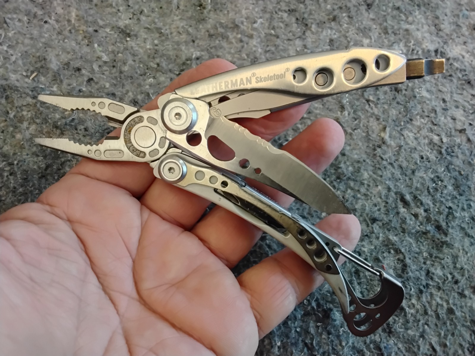 Leatherman Skeletool Stainless Steel Multi Tool