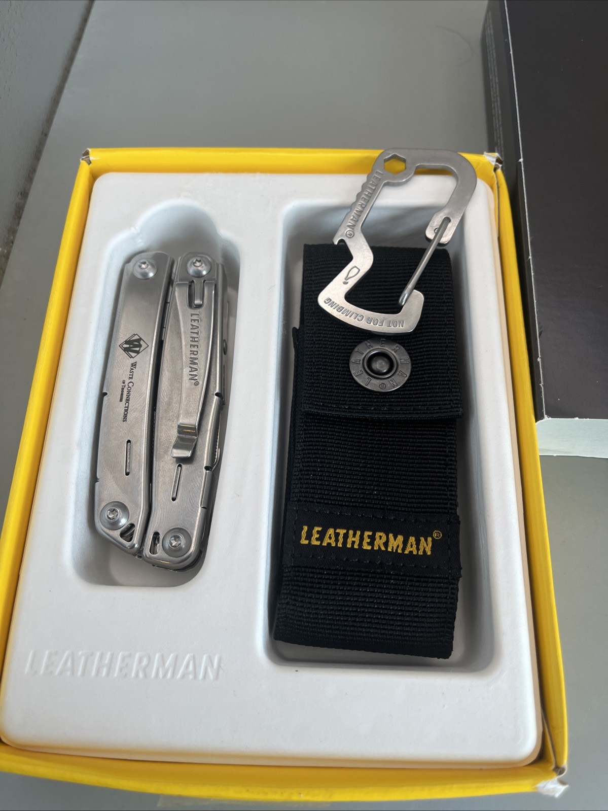 Leatherman 831429 SideKick Multi-Tool with Sheath Waste Connection Gift
