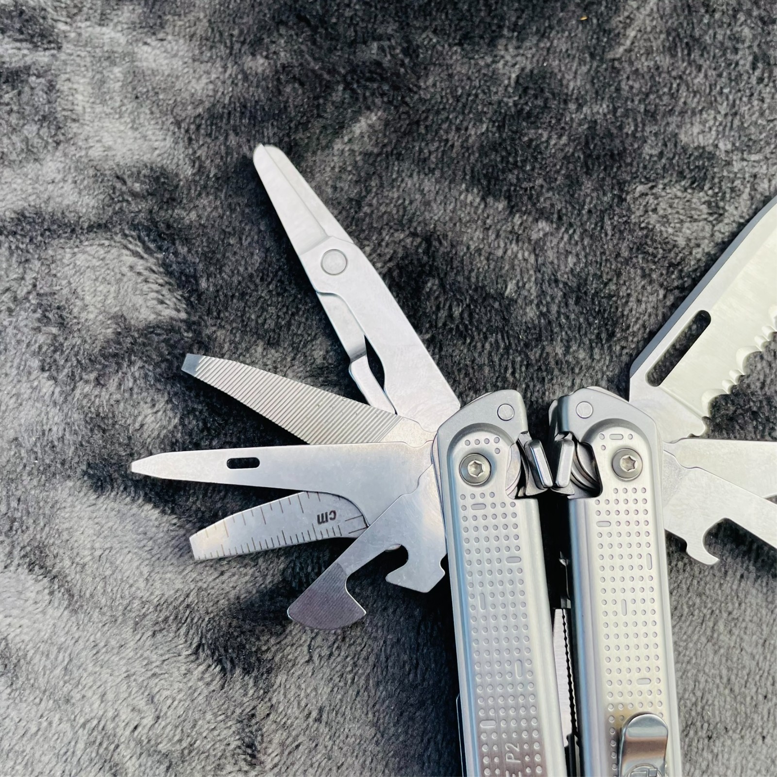 Leatherman Free P2 Multitool Discontinued New Open Box