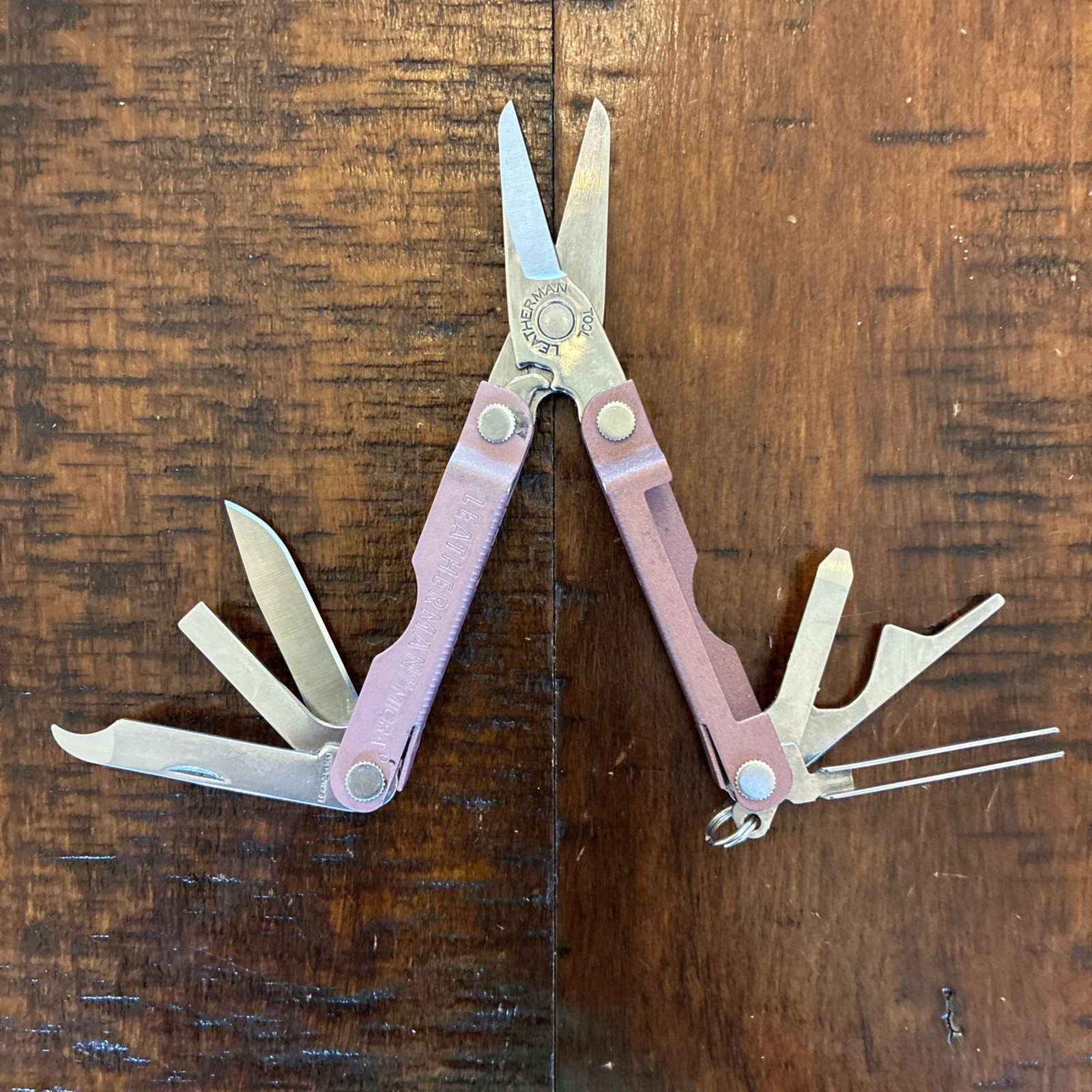 Leatherman Micra Heathered Blush 10 in 1 Multitool Anodized Aluminum – 02/24