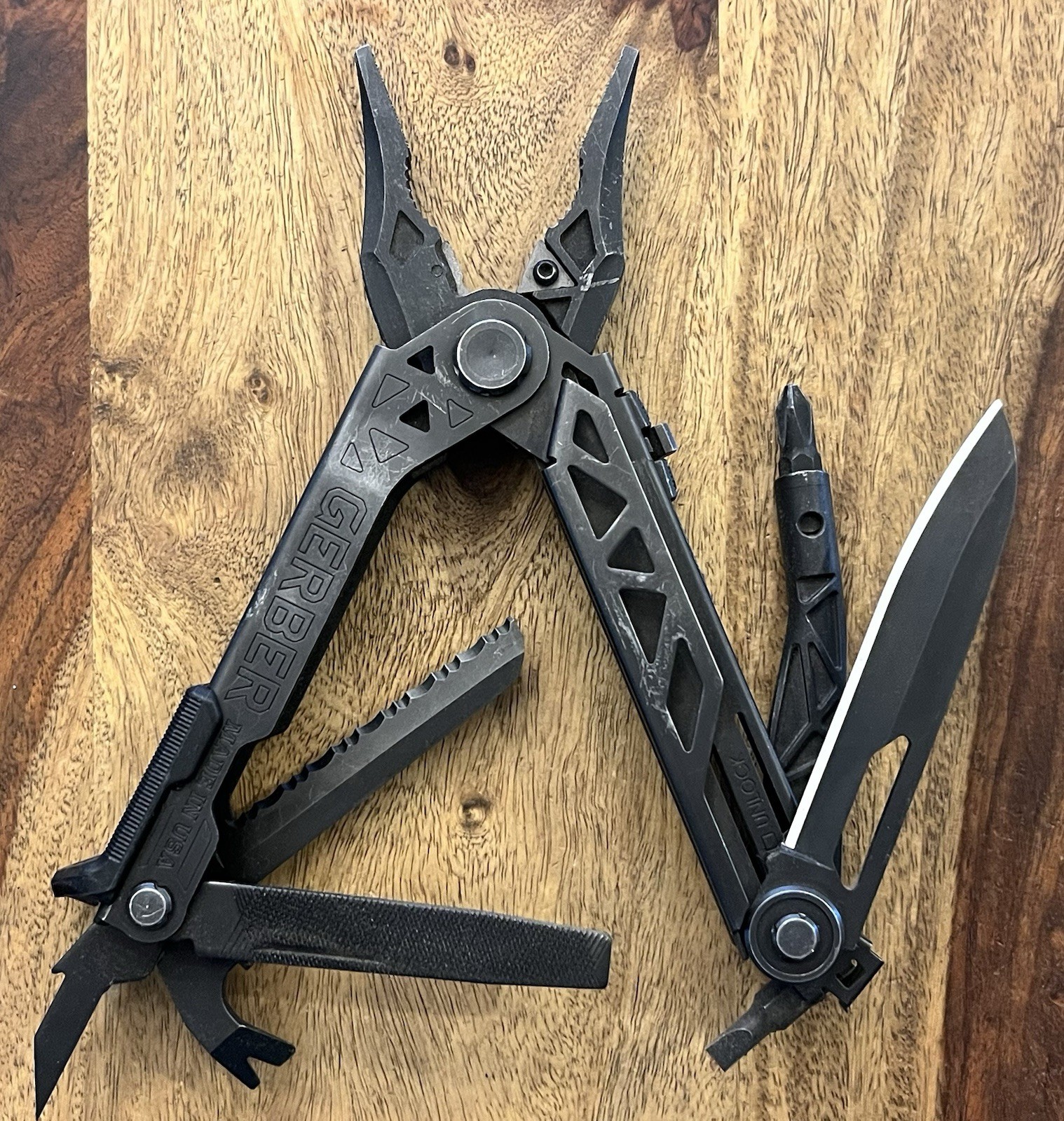 Gerber Center Drive Multi Tool Black USA Excellent Cond w/Sheath SUPER NICE!