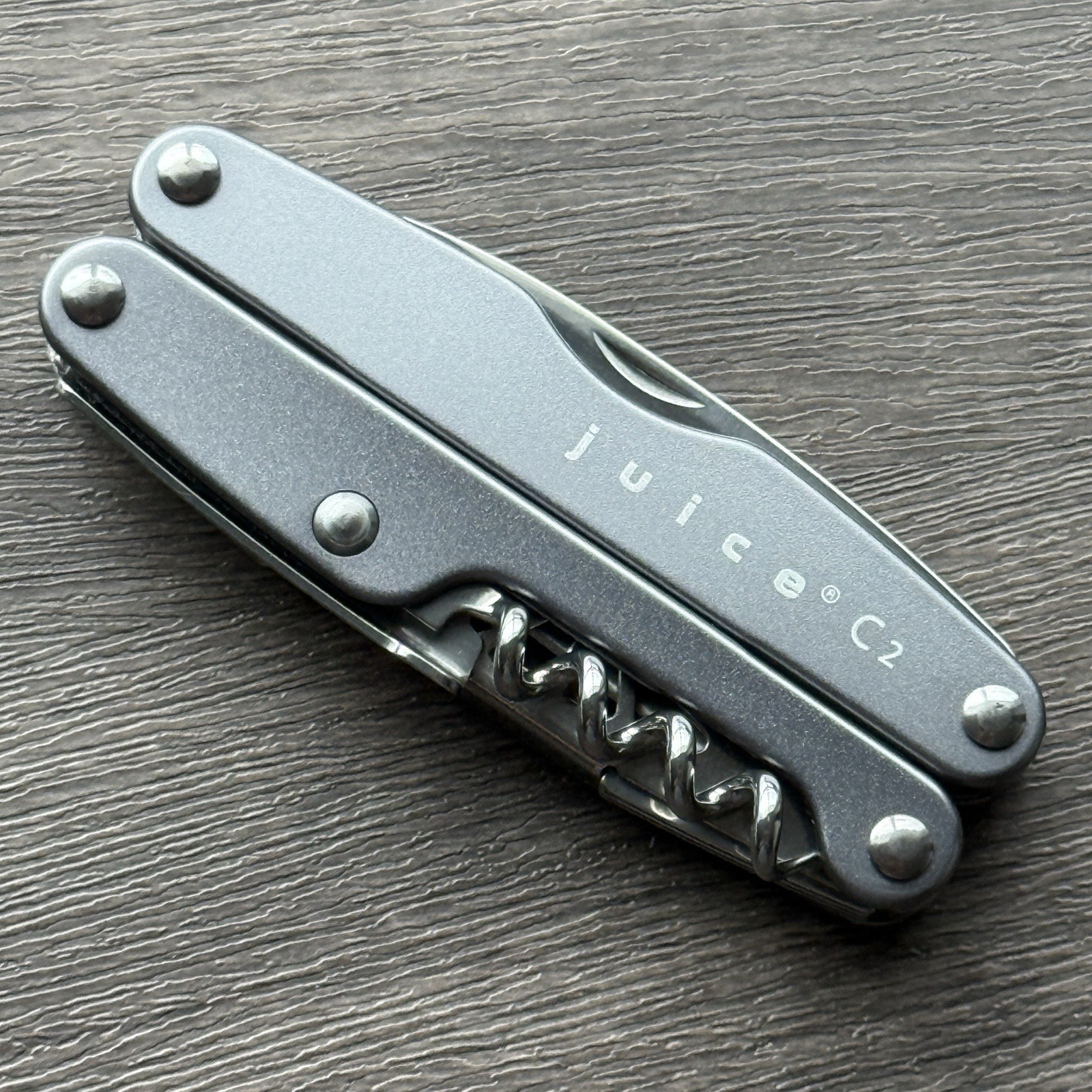Leatherman Juice C2 Storm Gray. New In Gift Tin Box