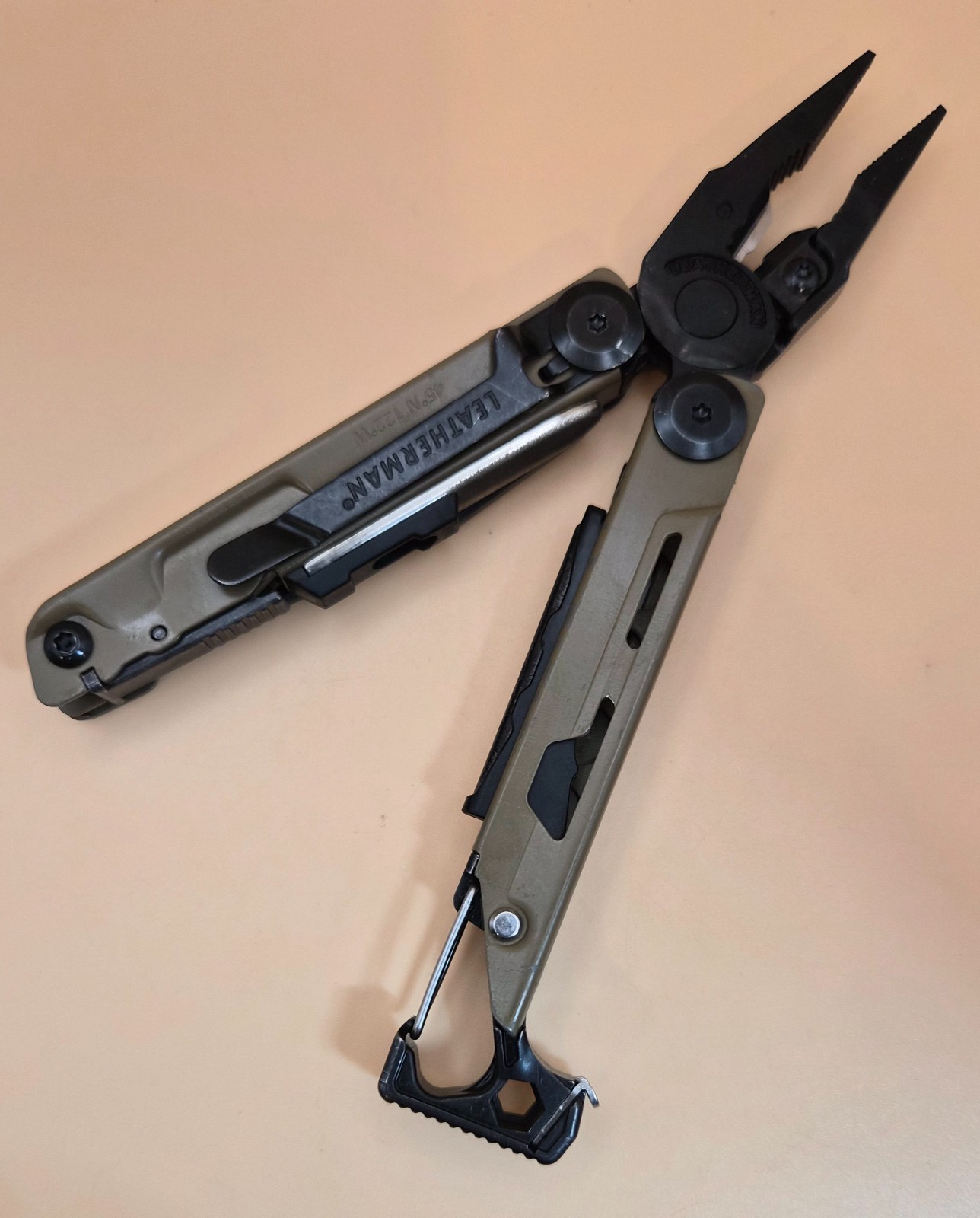 Leatherman SIGNAL Multi-Tool Coyote Tan Good Condition (005)