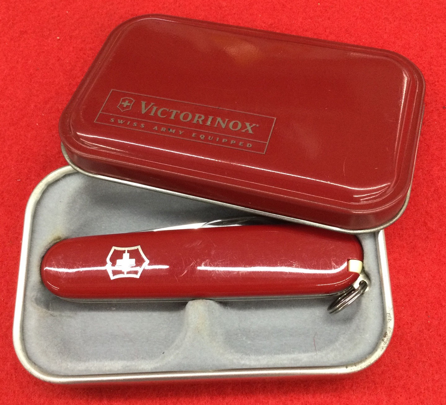 Victorinox Swiss Army Equipped 2 Blade Pocketknife, Tin Box C-2 #116