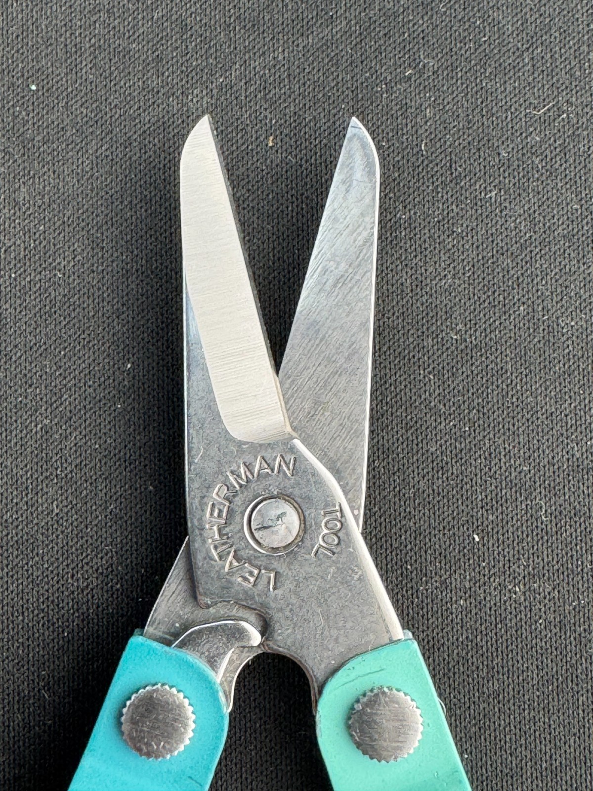 Leatherman Micra 10 in 1 Multitool Anodized Aluminum – Parakeet