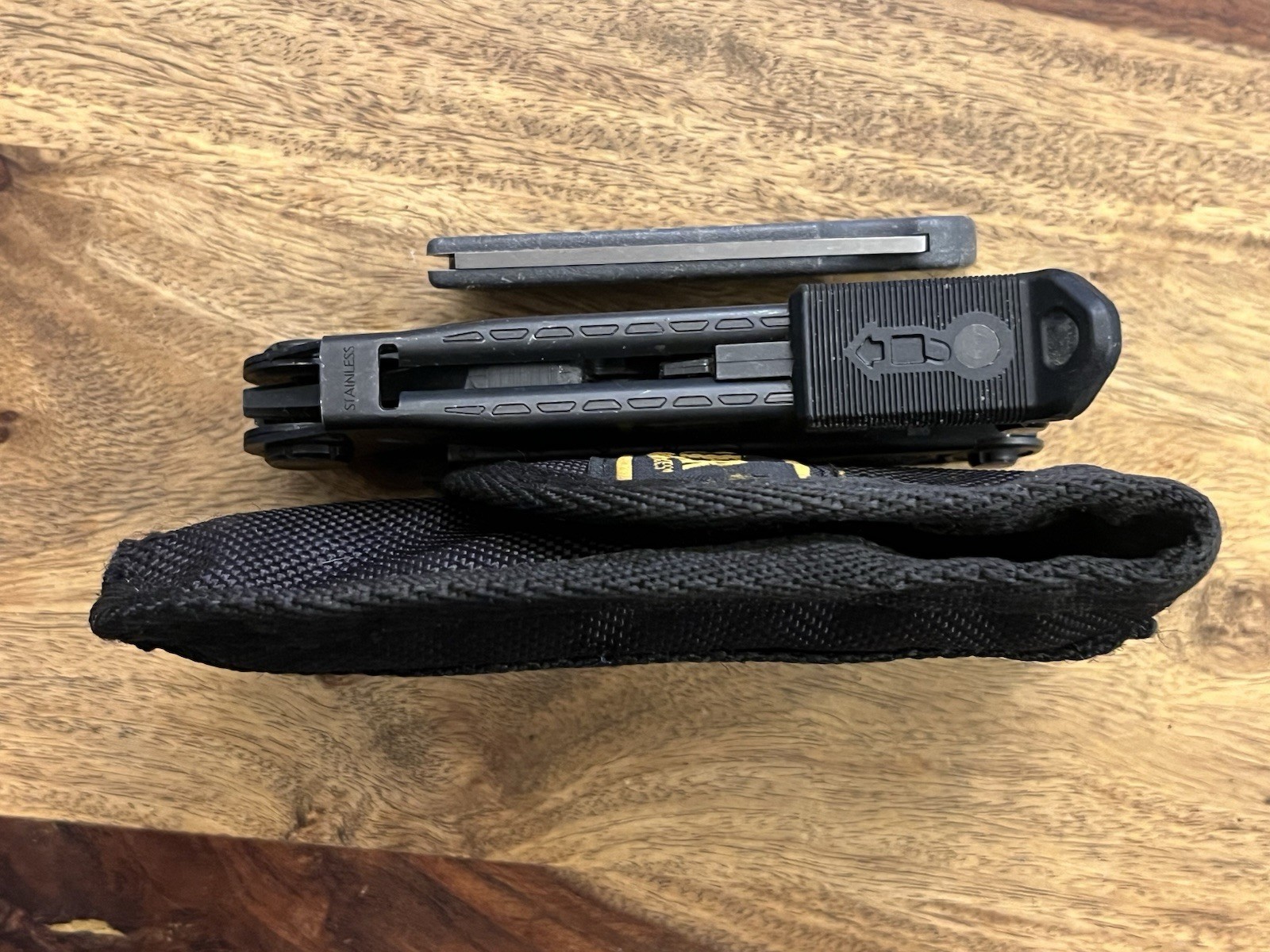 Gerber Center Drive Multi Tool Black USA Excellent Cond w/Sheath & Bear Knife