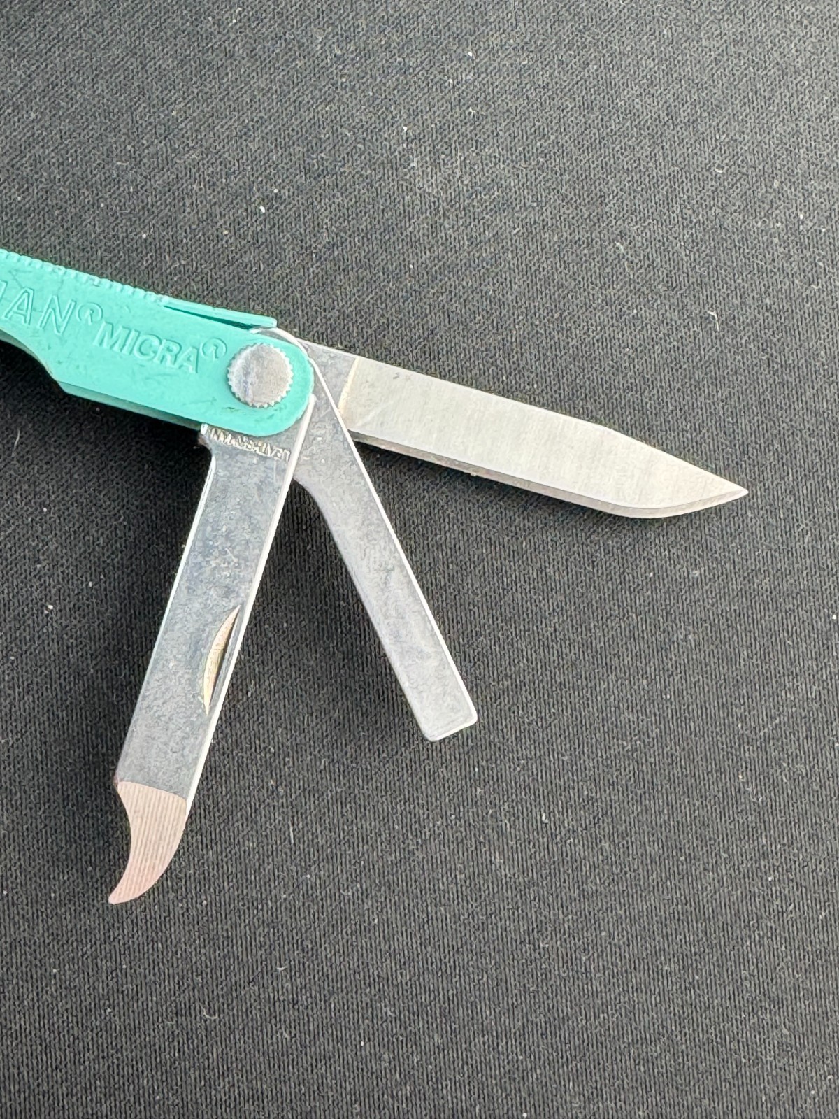 Leatherman Micra 10 in 1 Multitool Anodized Aluminum – Parakeet