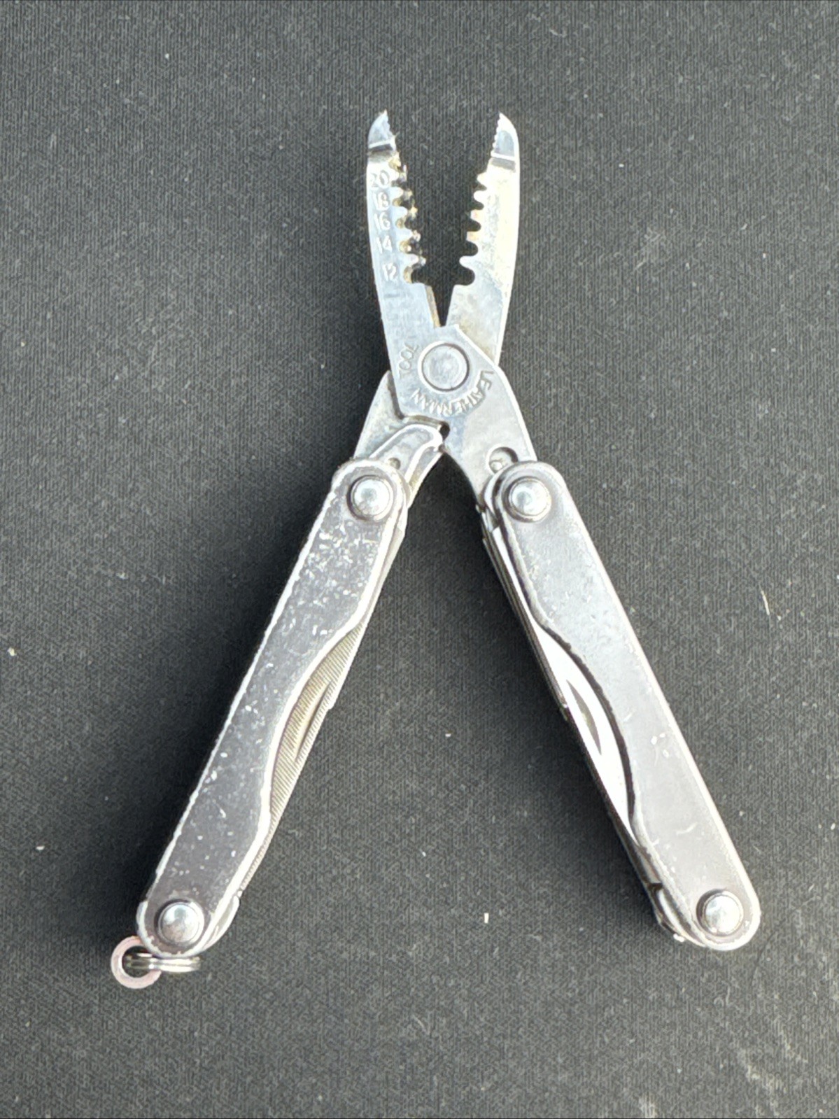 Leatherman Squirt E4 Multi-Tool w/Wire Strippers Gray 3400.2