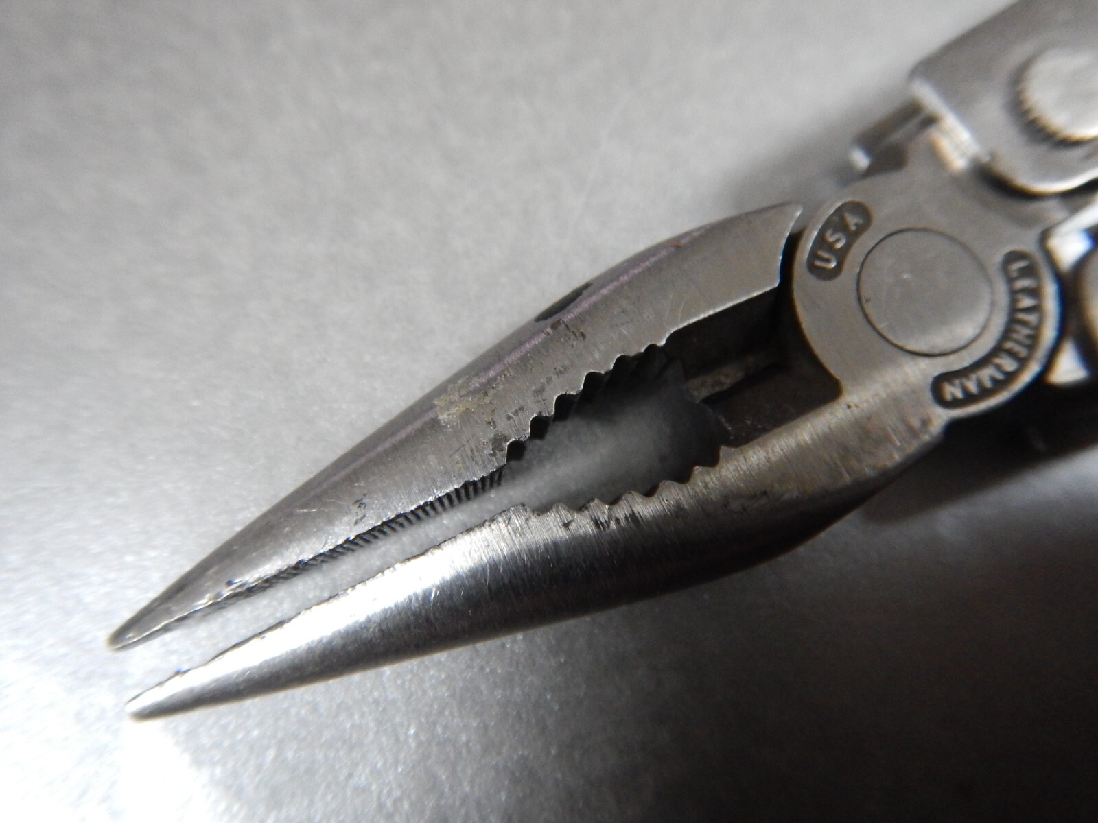 unusual Vintage Leatherman Super Tool – 1998 – 1 SERRATED Blade, Scissors