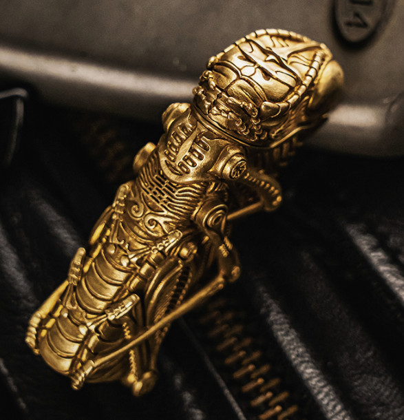 Handmade Brass Grasshopper Flip Lighter Shell for Cricket Luxury Goods