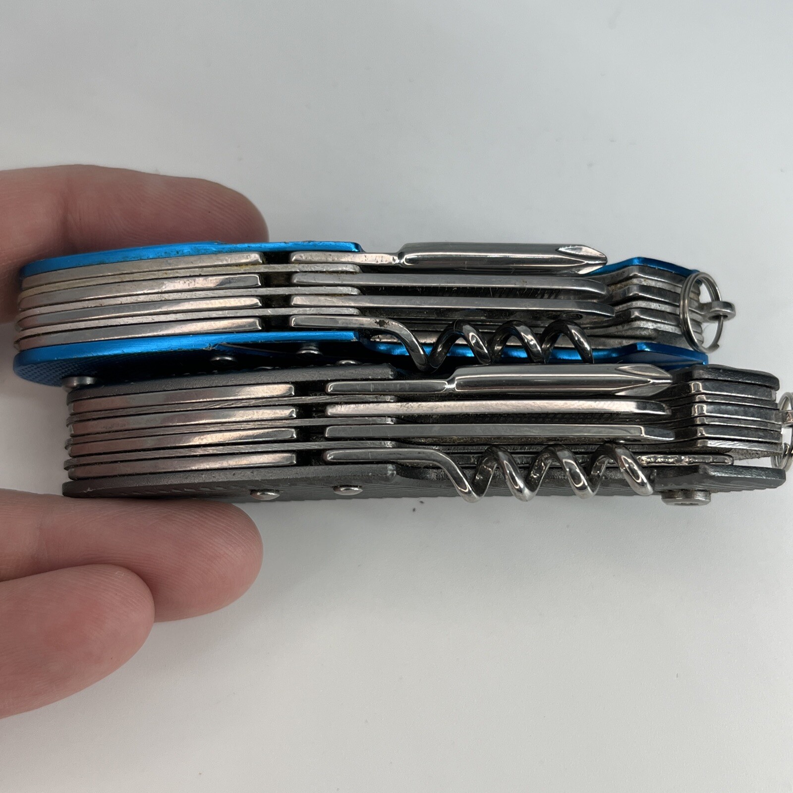 LOT OF 2 BLUE & GRAY PACIFIC TRAIL MULTI TOOL FOLDING POCKET KNIFE – Save Big!