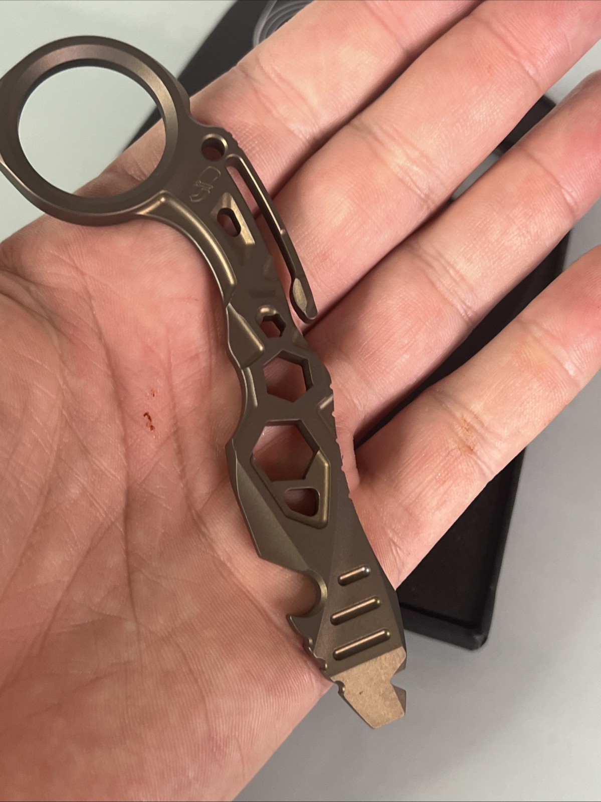 KANSEPT PryMate Golden Titanium Pry Bar Multitool G008A6
