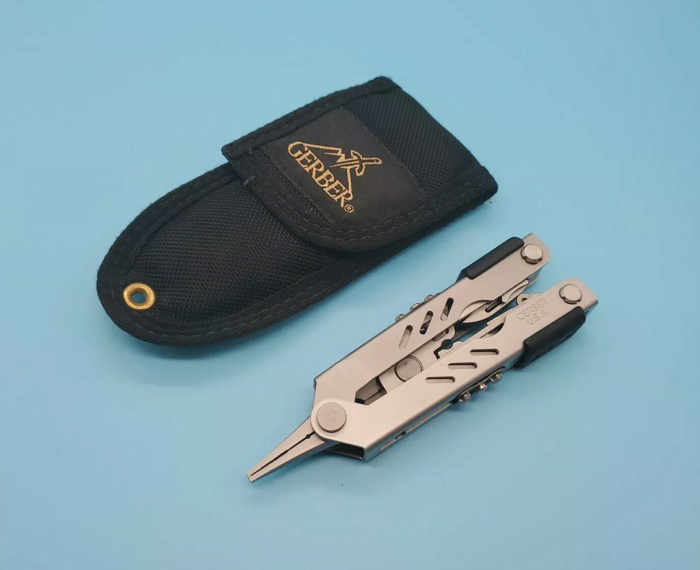Gerber Fisherman MP400 Multi Tool Silver Compact w/ Sheath *RARE* *DISCONTINUED*