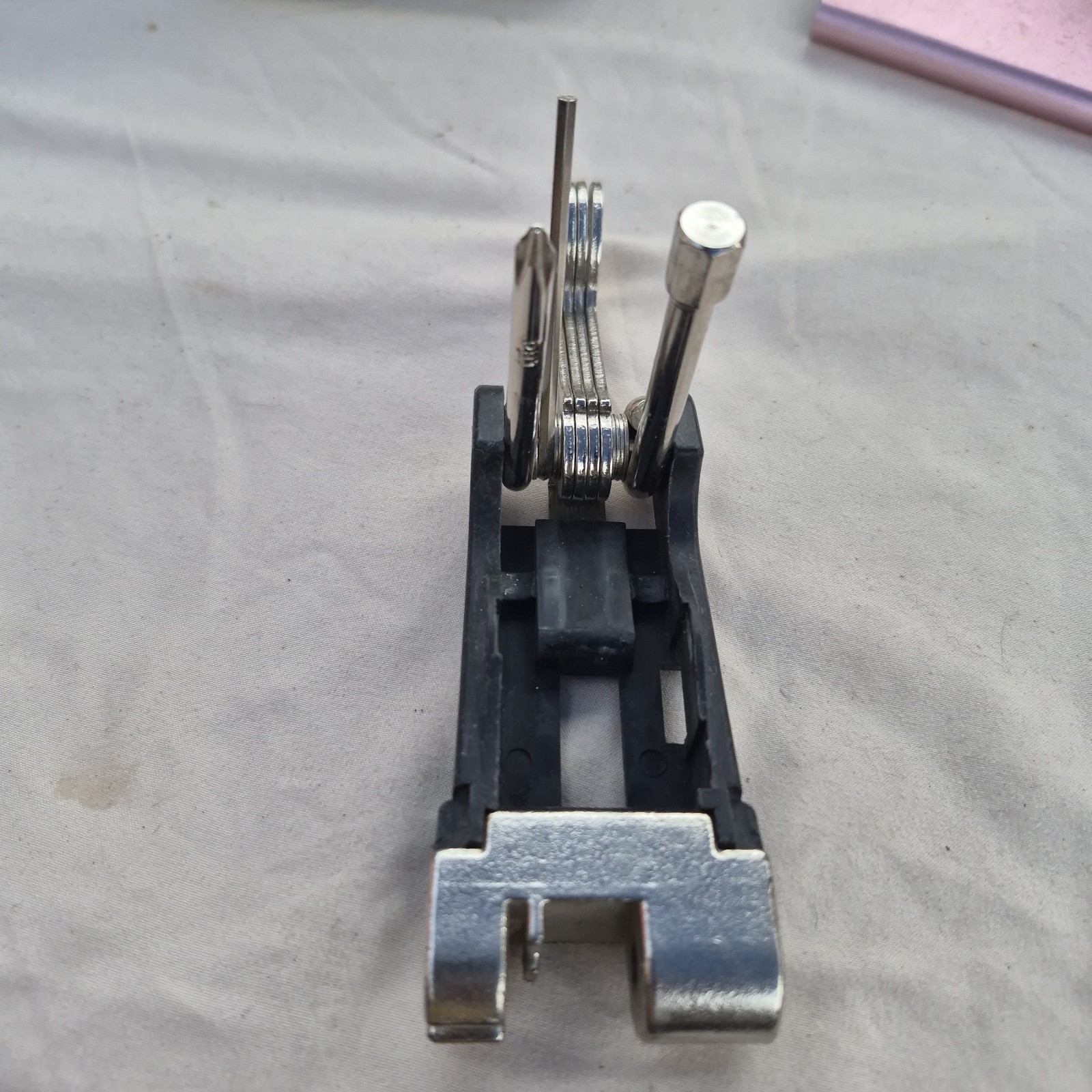Multi Tool – 7 Functions/Wrench, Allens Screwdrivers 0501
