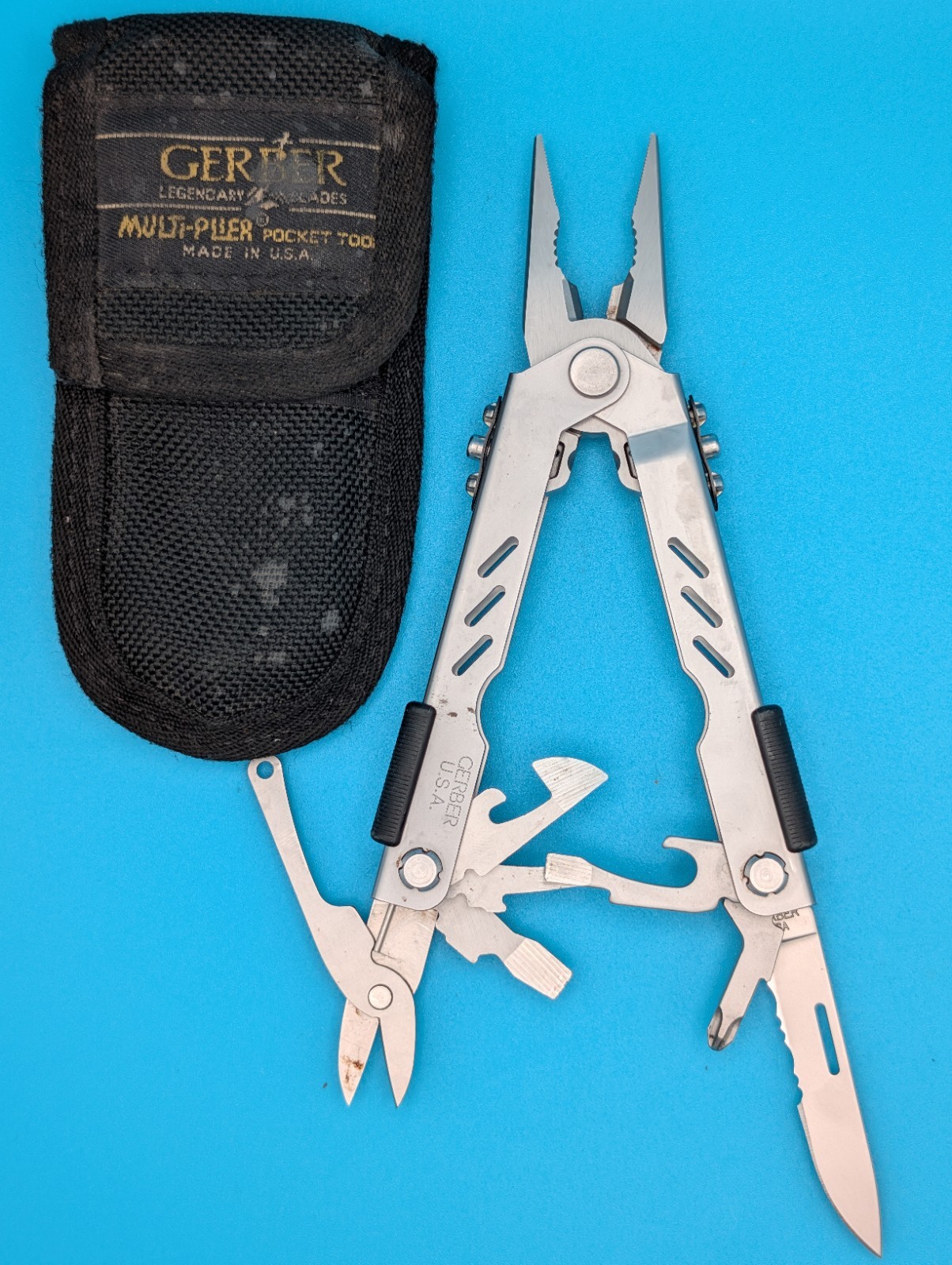 Gerber MP400 Compact Multitool Stainless Steel! With Sheath!