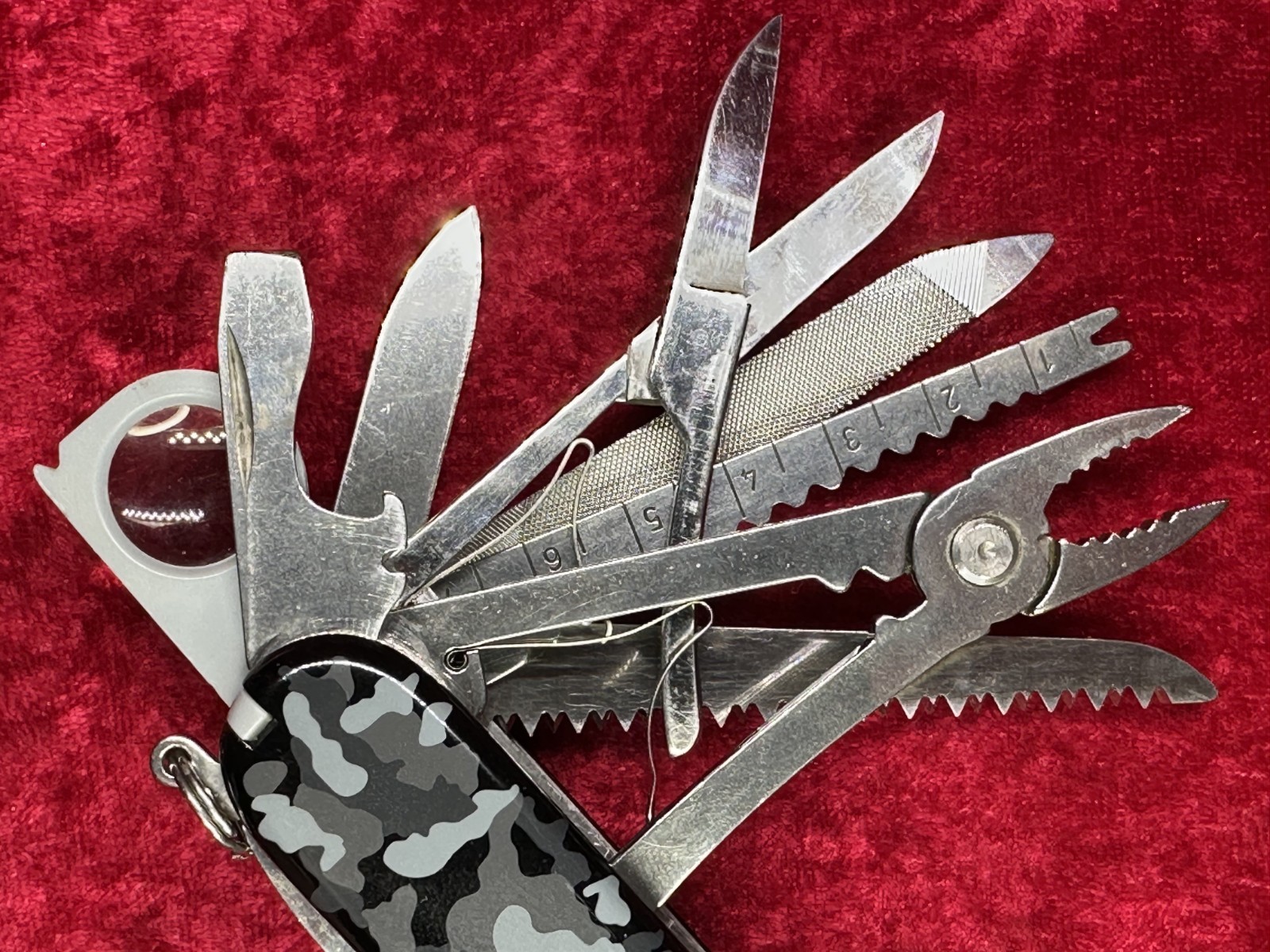Victorinox SwissChamp Navy Camo Swiss Army Knife 91mm 21 Tool 8 Layer (684)