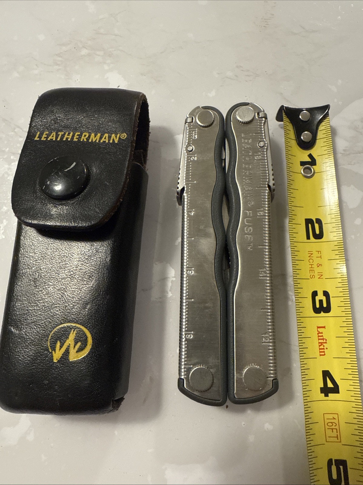 Leatherman Fuse Multi Tool Stainless USA w/ Plier and Scissors Knife w/ Sheath