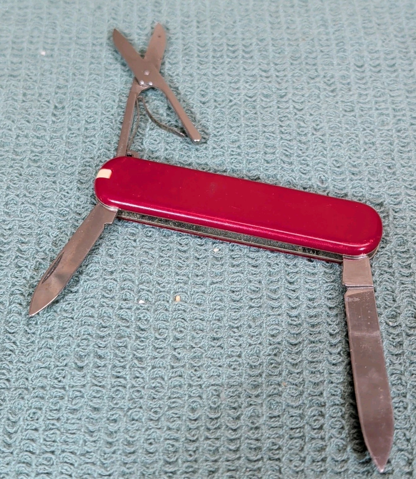 Pair Victorinox Swiss Army Knives Red Spartan 91mm & Classic SD 58mm Multi-Tools