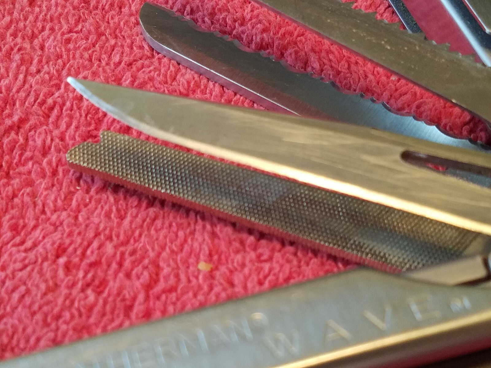 Leatherman “WAVE” Stainless Steel Multi Tool with Leather Sheath 1998 USA