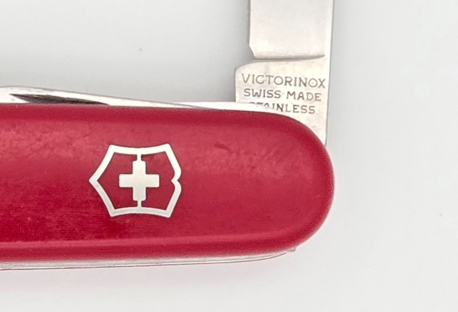 Victorinox Camper 91mm Swiss Army Knife Red – 13‑Function Model 1.3613 EDC