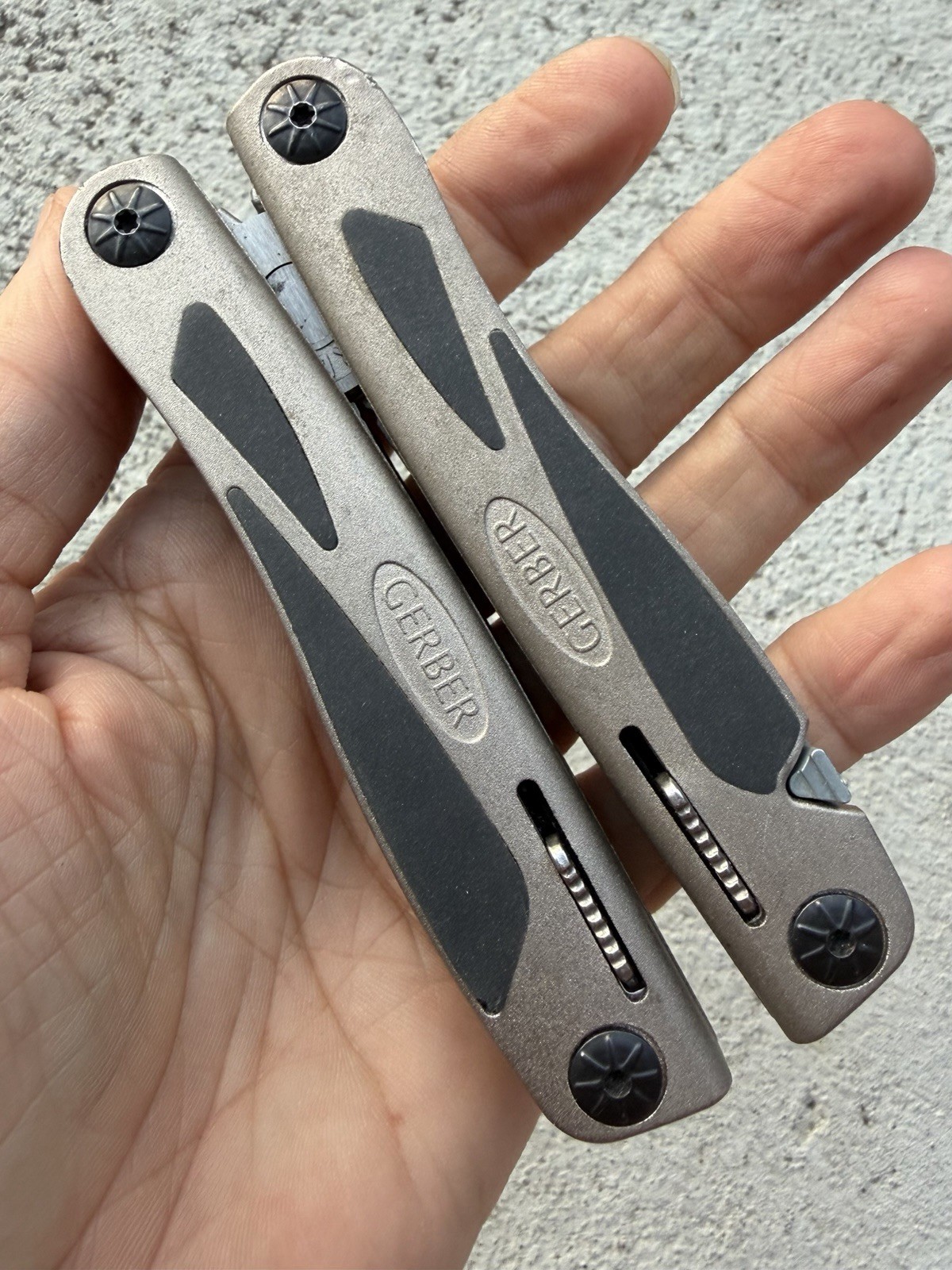 GERBER MULTI PLIER MP800 USA LEGEND FOLDING MULTI TOOL KNIFE 066V GOOD CONDITION