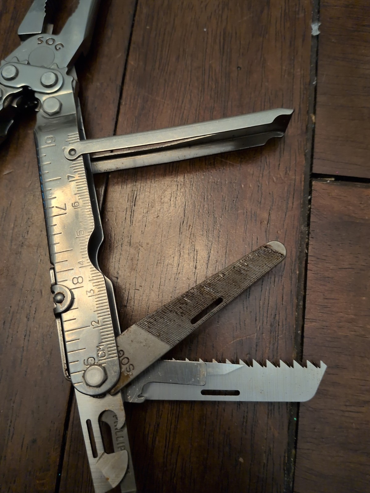 SOG POWERLOCK MULTI-TOOL WITH LEATHER CASE