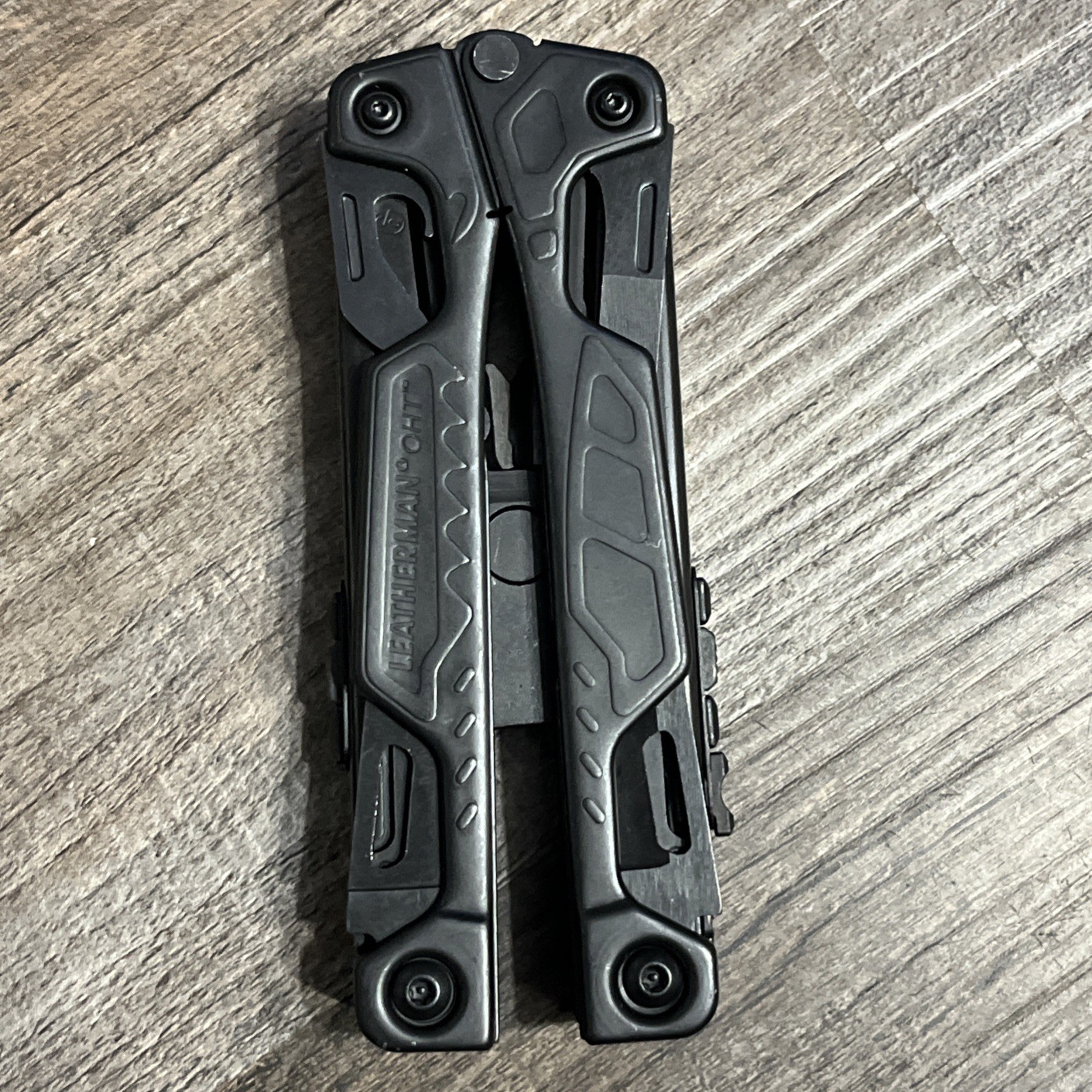 Leatherman OHT Multi-Tool Knife Discontinued! BLACK! Excellent