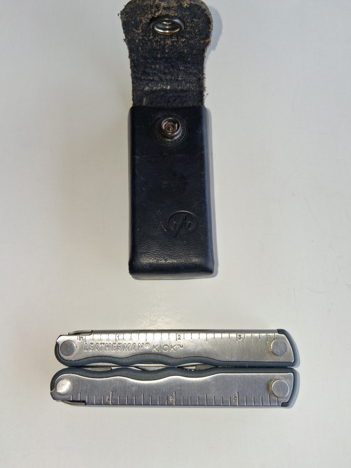 Leatherman Kick Multi-Tool USA Great shape W / Leather case