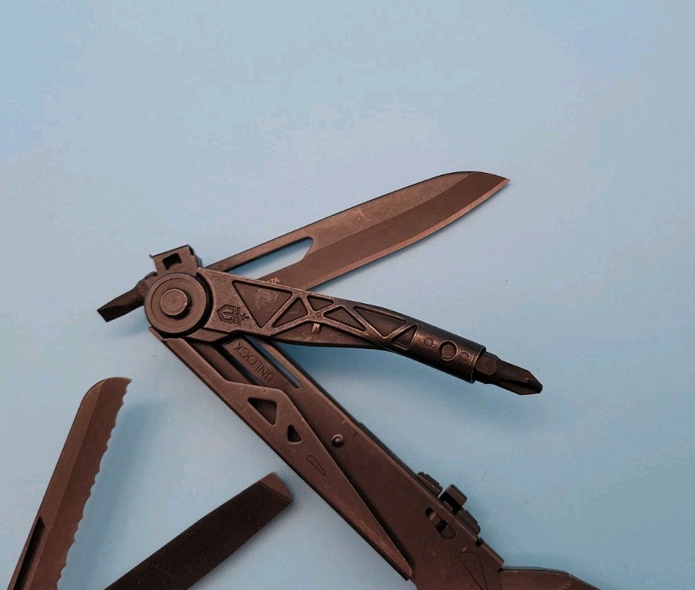 Gerber Center Drive Multi-Tool w/Sheath – Black – Pliers, Knife – USA
