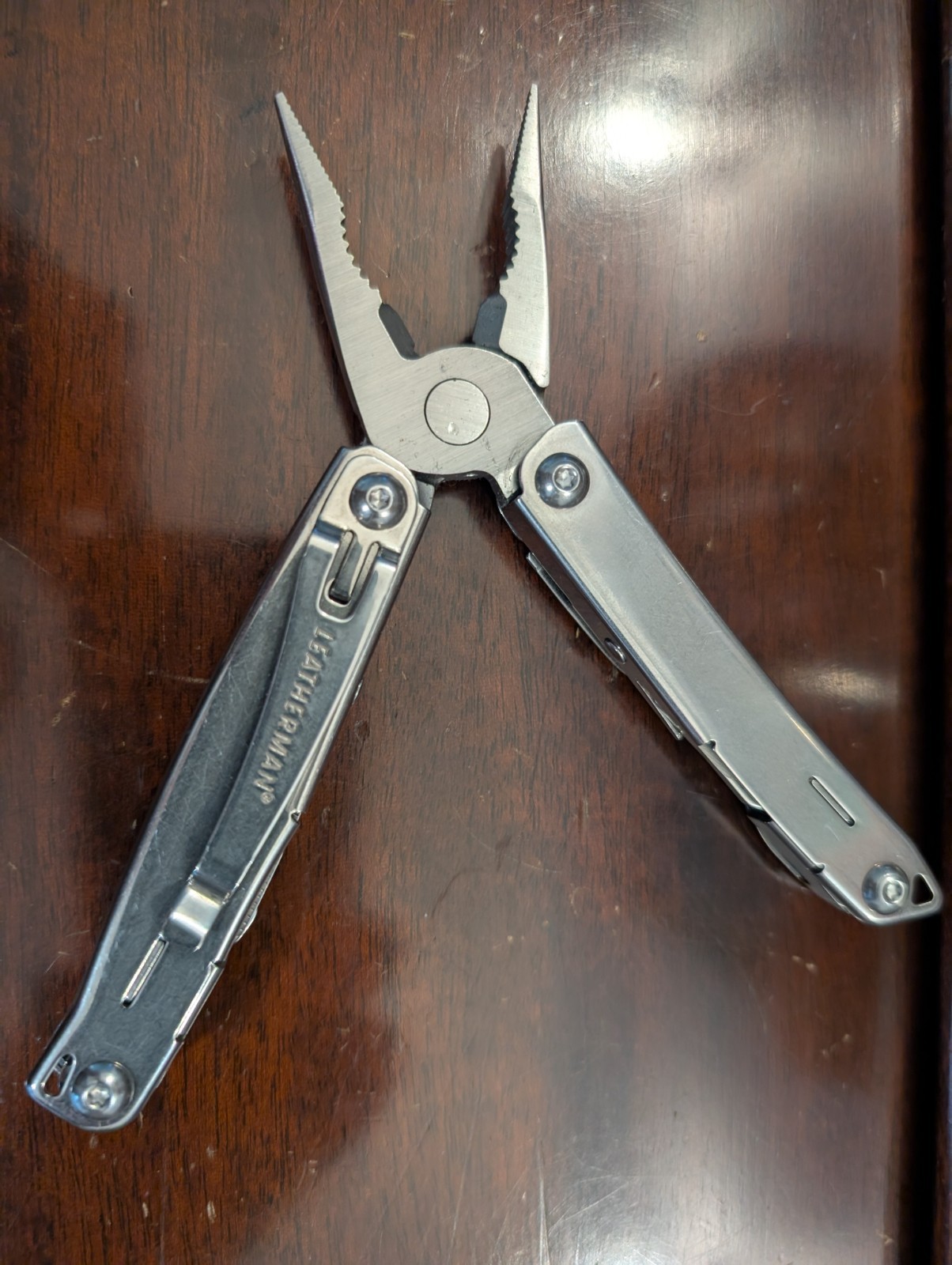 Leatherman Sidekick Multi-Tool, Knife, Pliers, Saw, EDC B