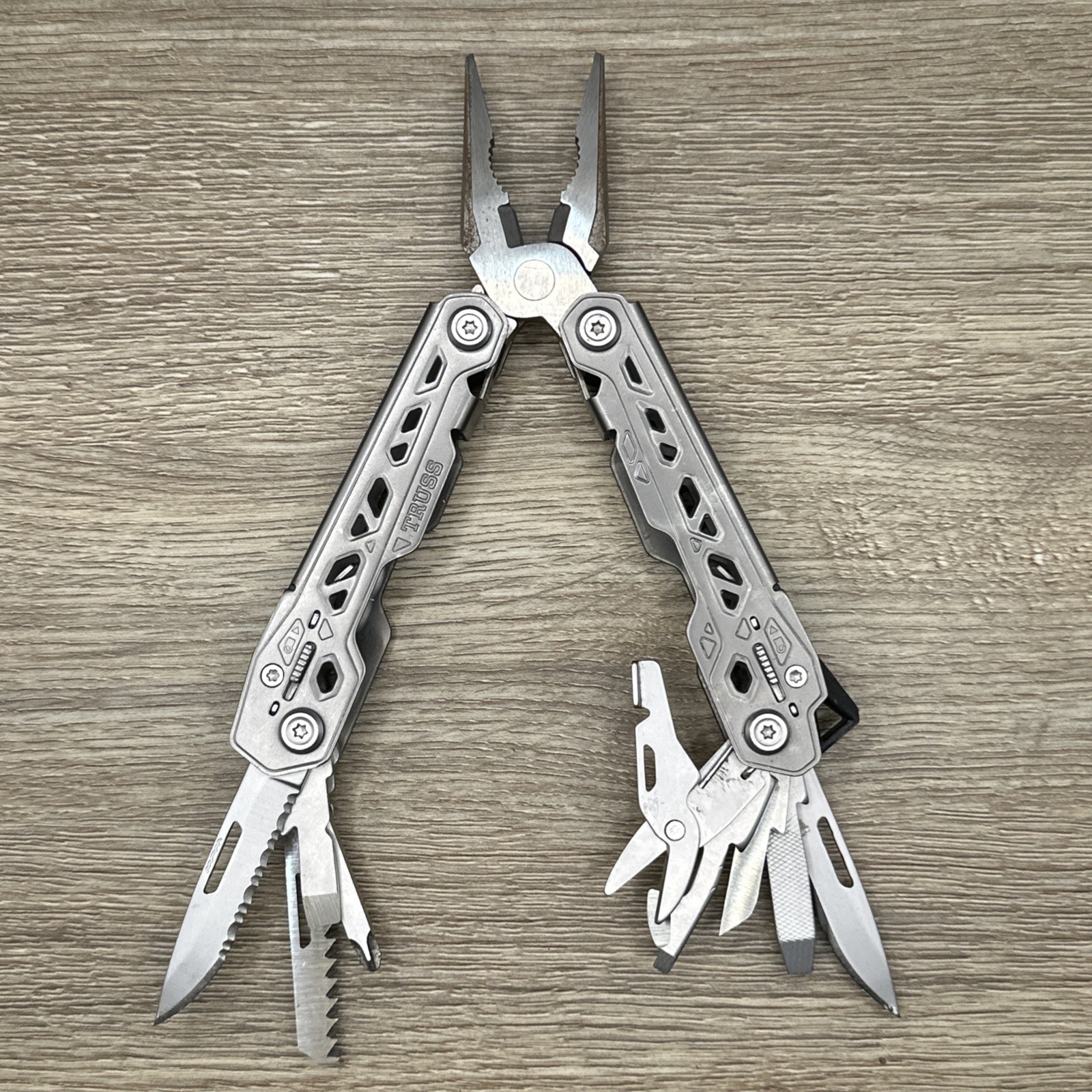 Gerber Truss Multi-Tool Pliers Knife Folding EDC FAST SHIPPING!
