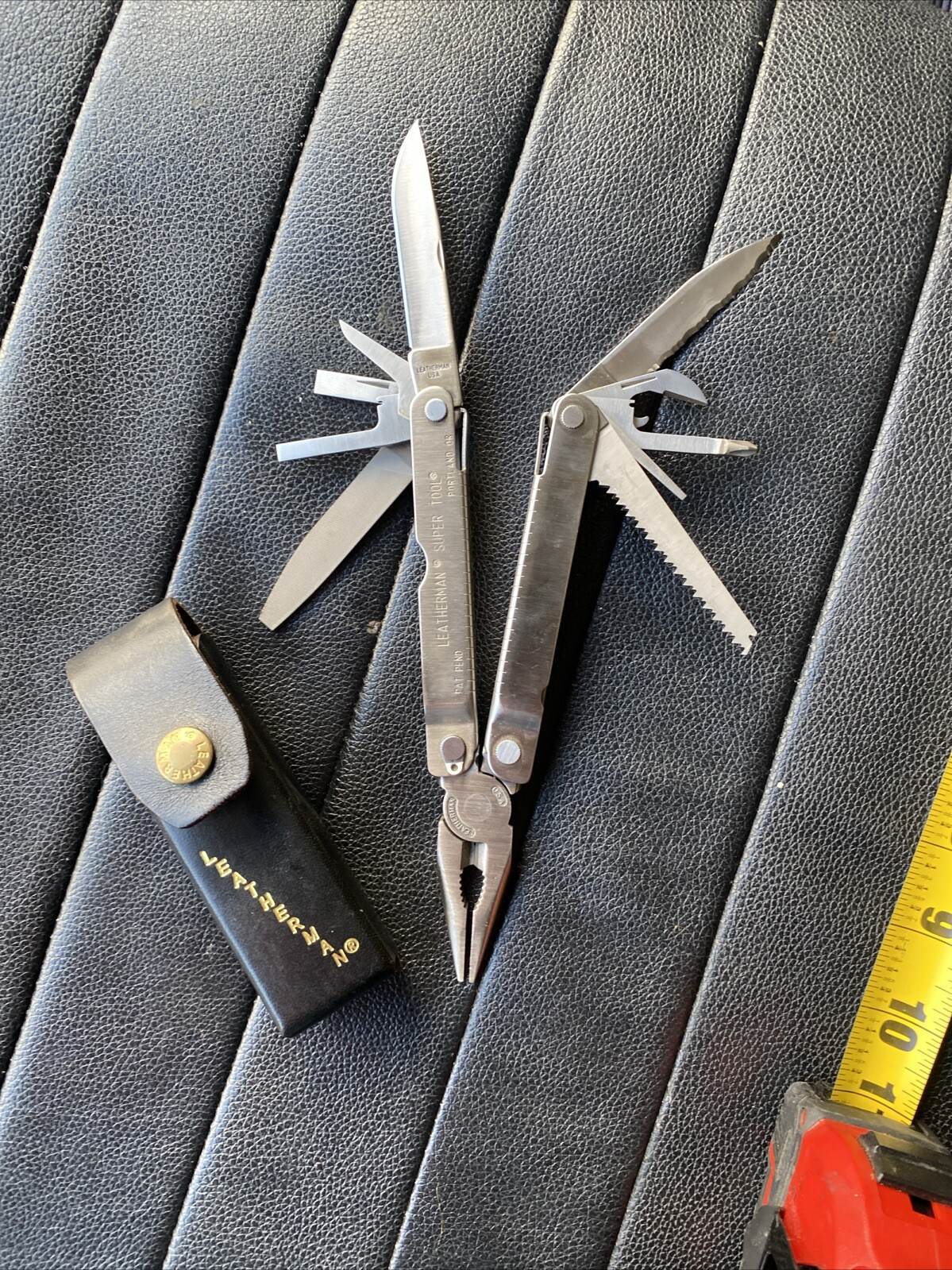 Multi-tool With Pocket Clip. Leatherman 832127 Rev Stainless Steel