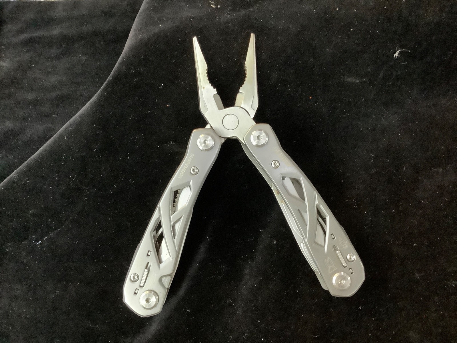 MULTI-TOOL, GERBER SUSPENSION, USED WITH CASE