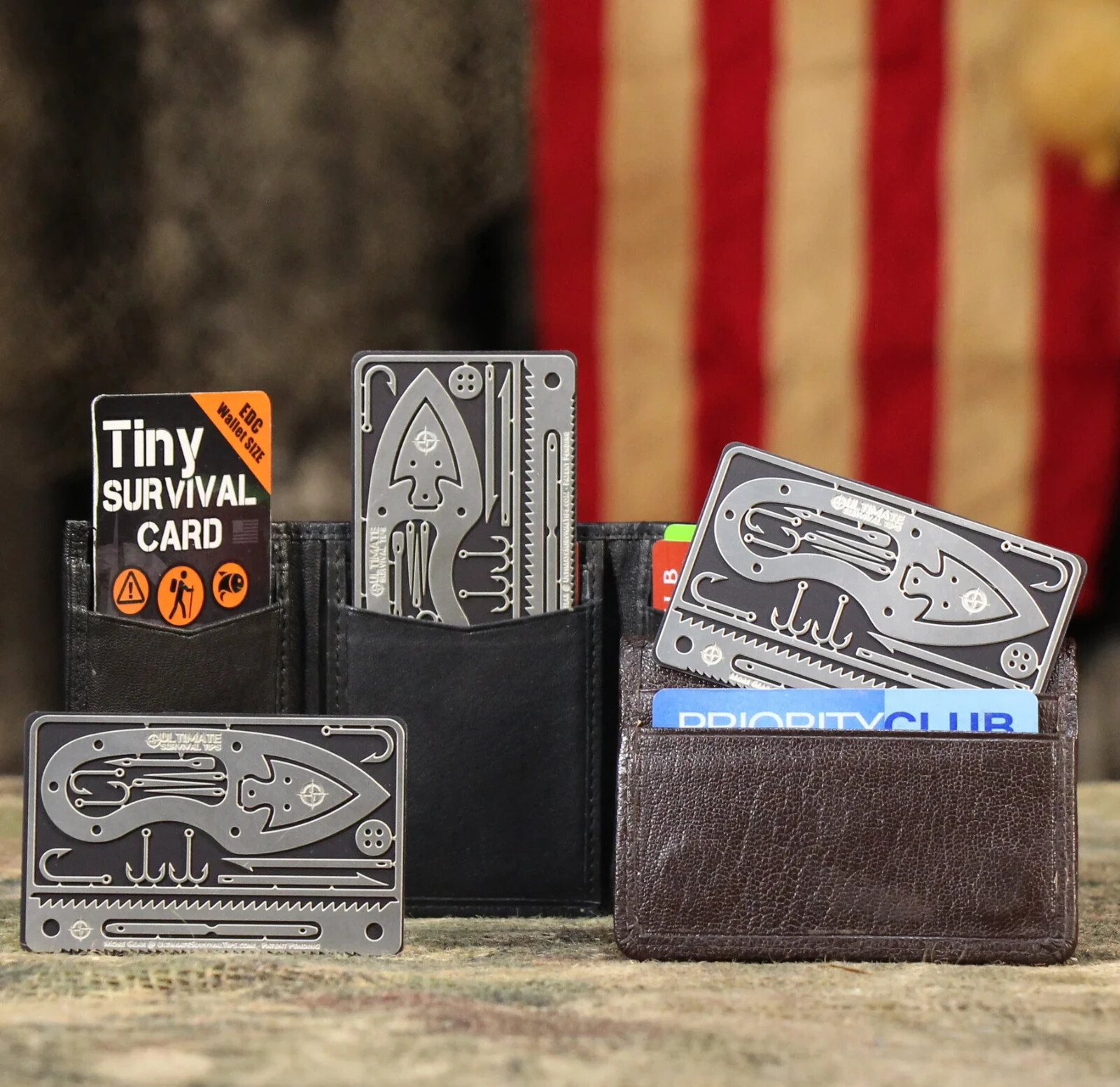 Ultimate Survival Tips Tiny Survival Card EDC 17-Tool Survival Kit w/ Knife