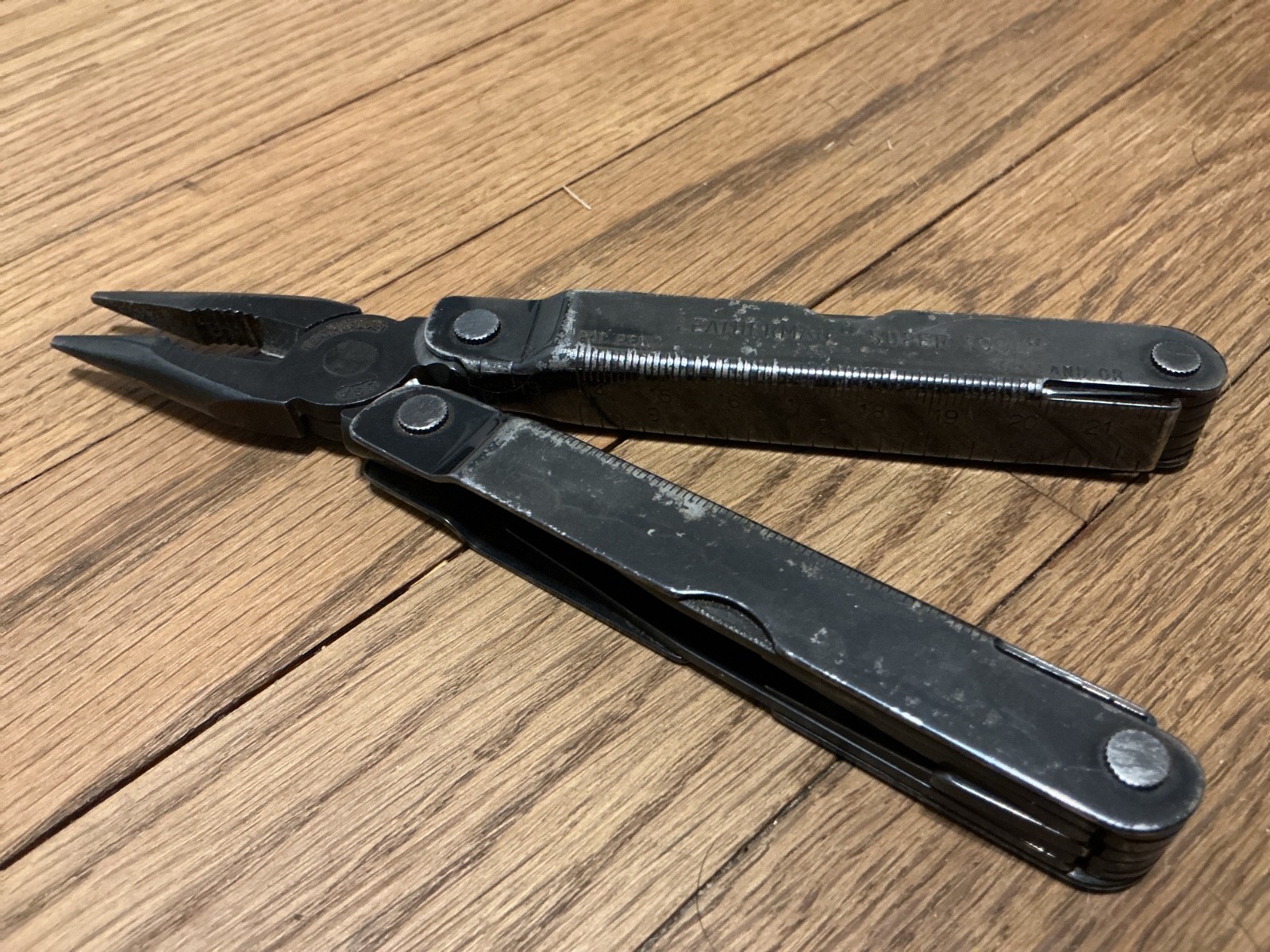 Leatherman Super Tool black oxide with leather sheath, USA made, original